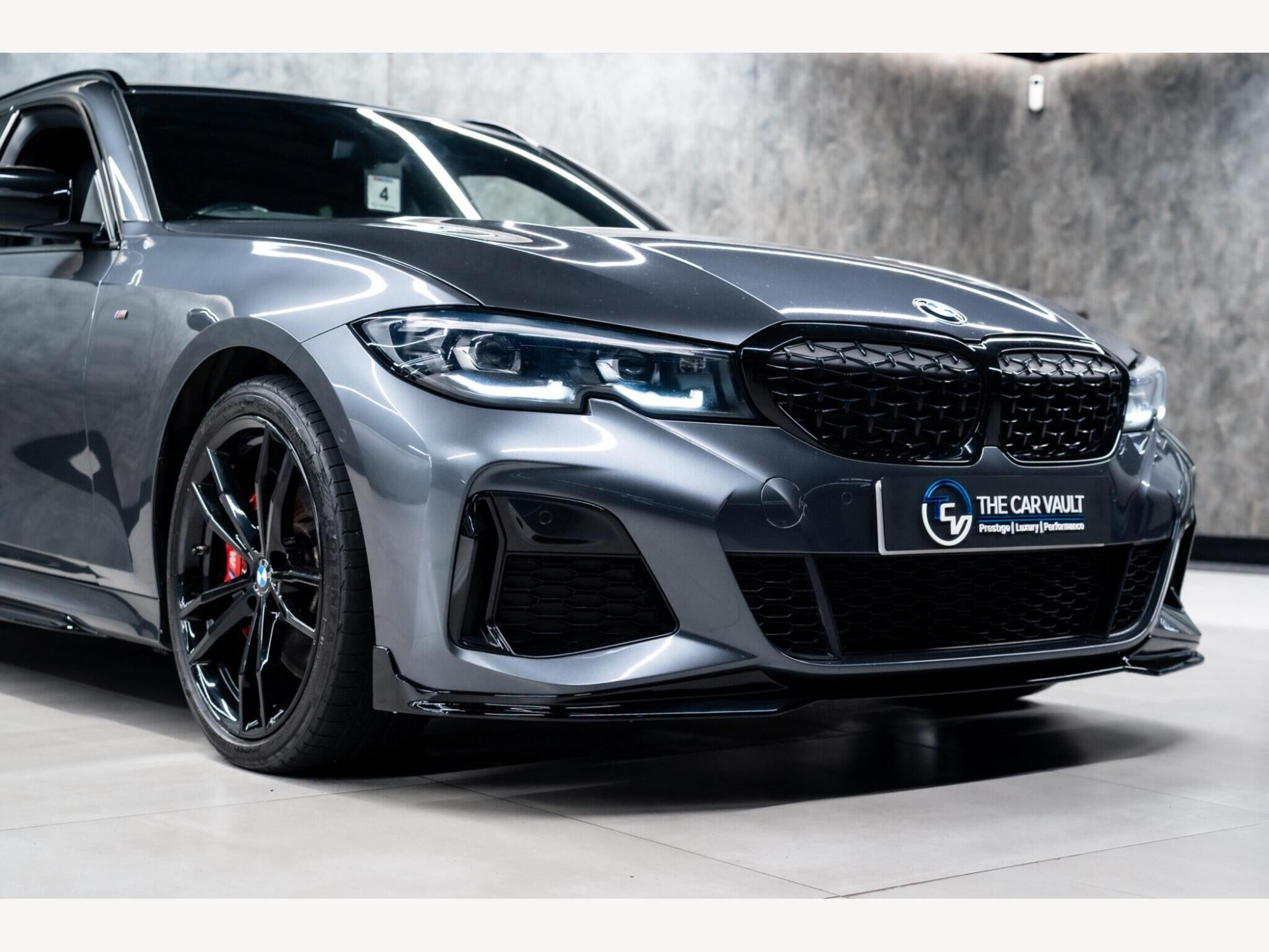 2021 BMW 3 Series image 9