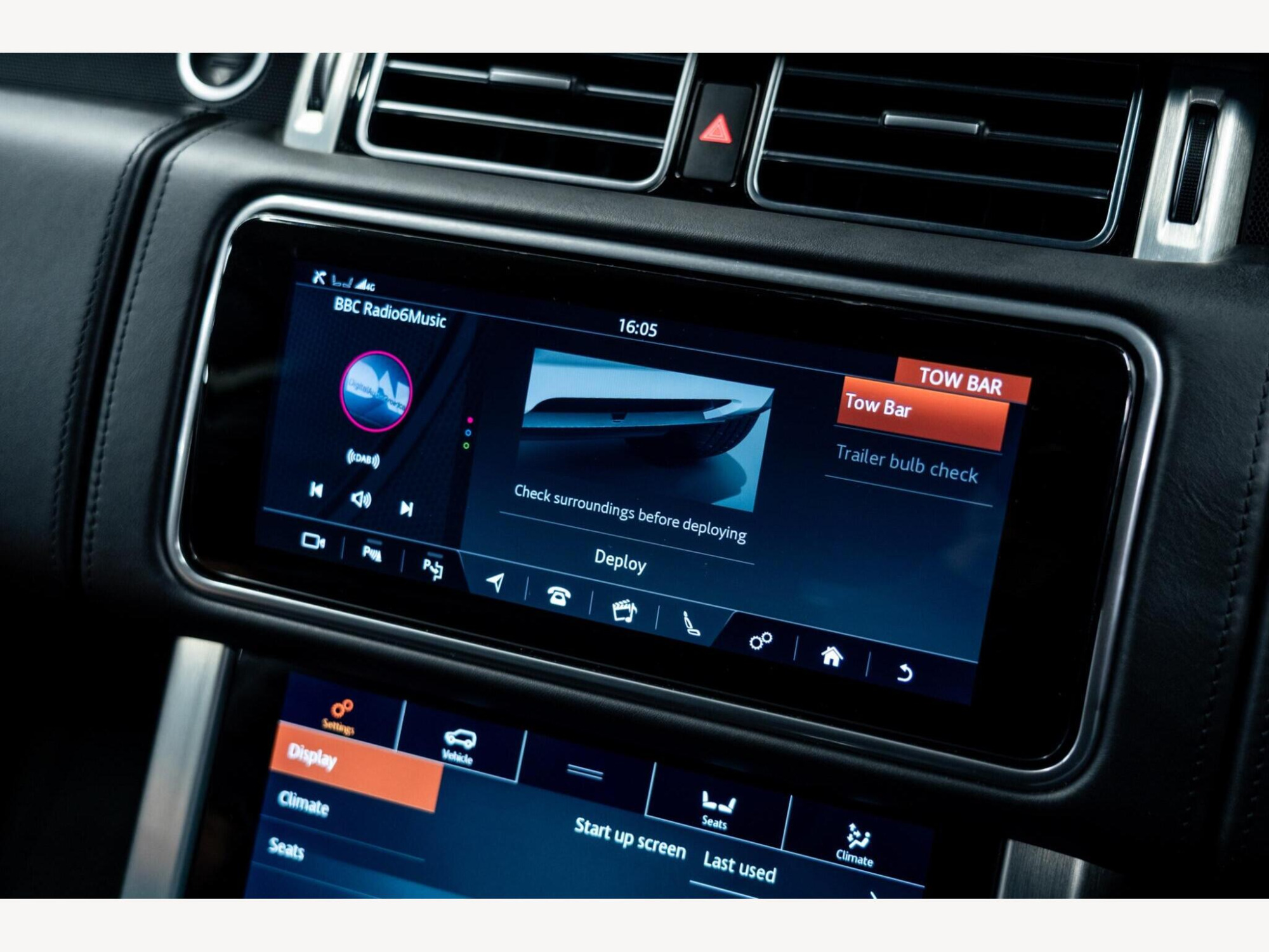 2019 Land Rover Range Rover image 25