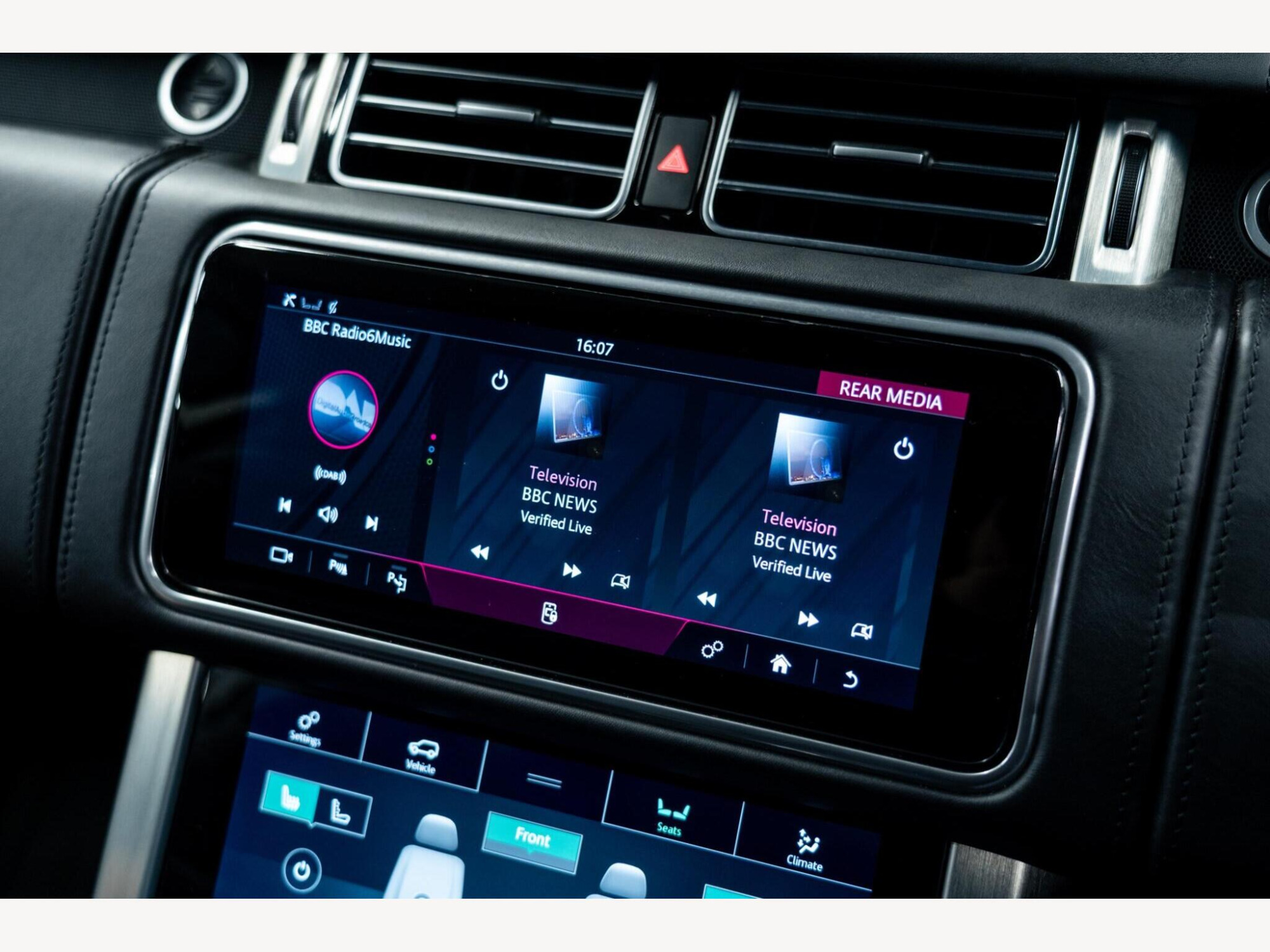 2019 Land Rover Range Rover image 26
