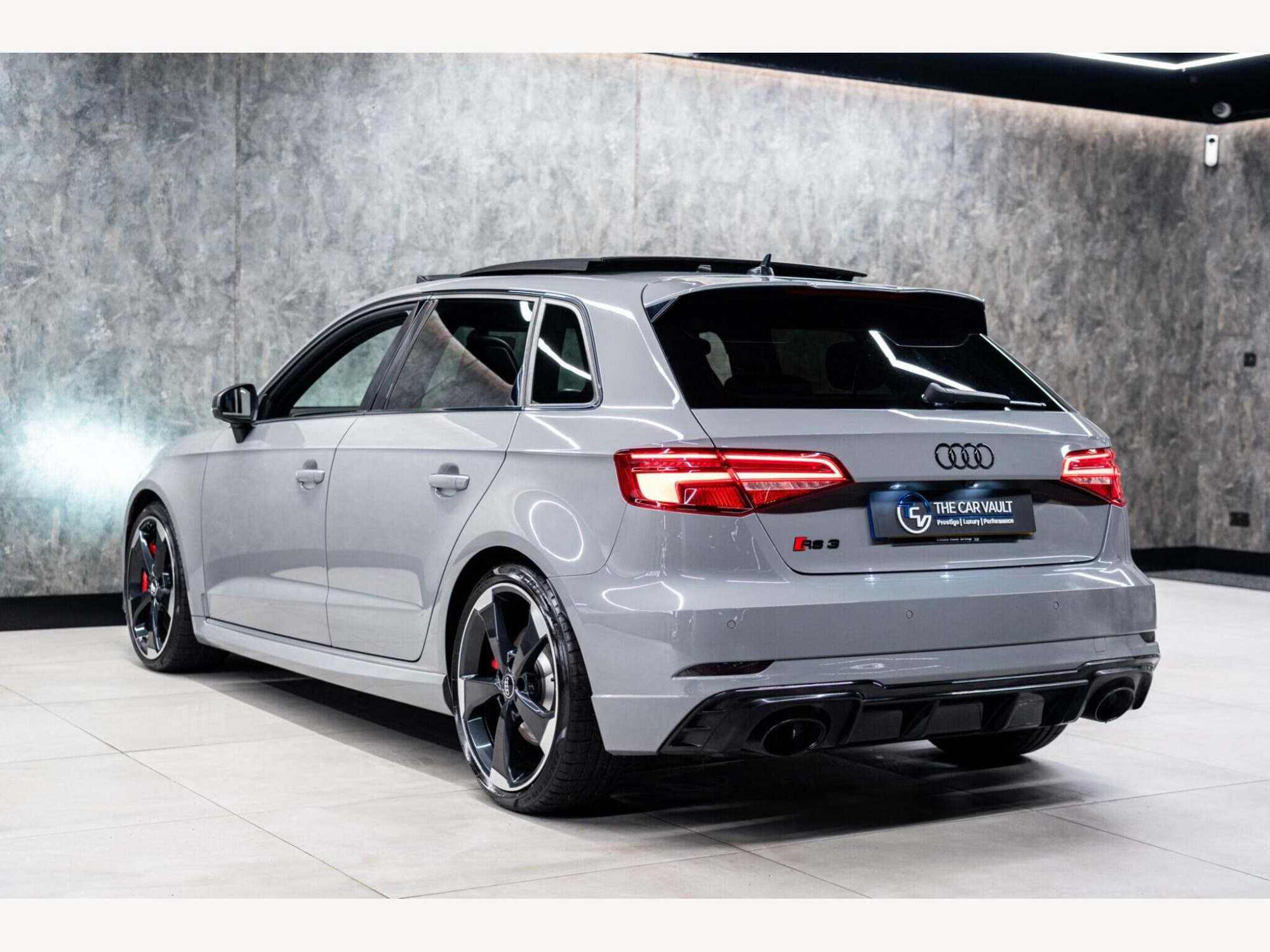 2019 Audi RS3 image 6
