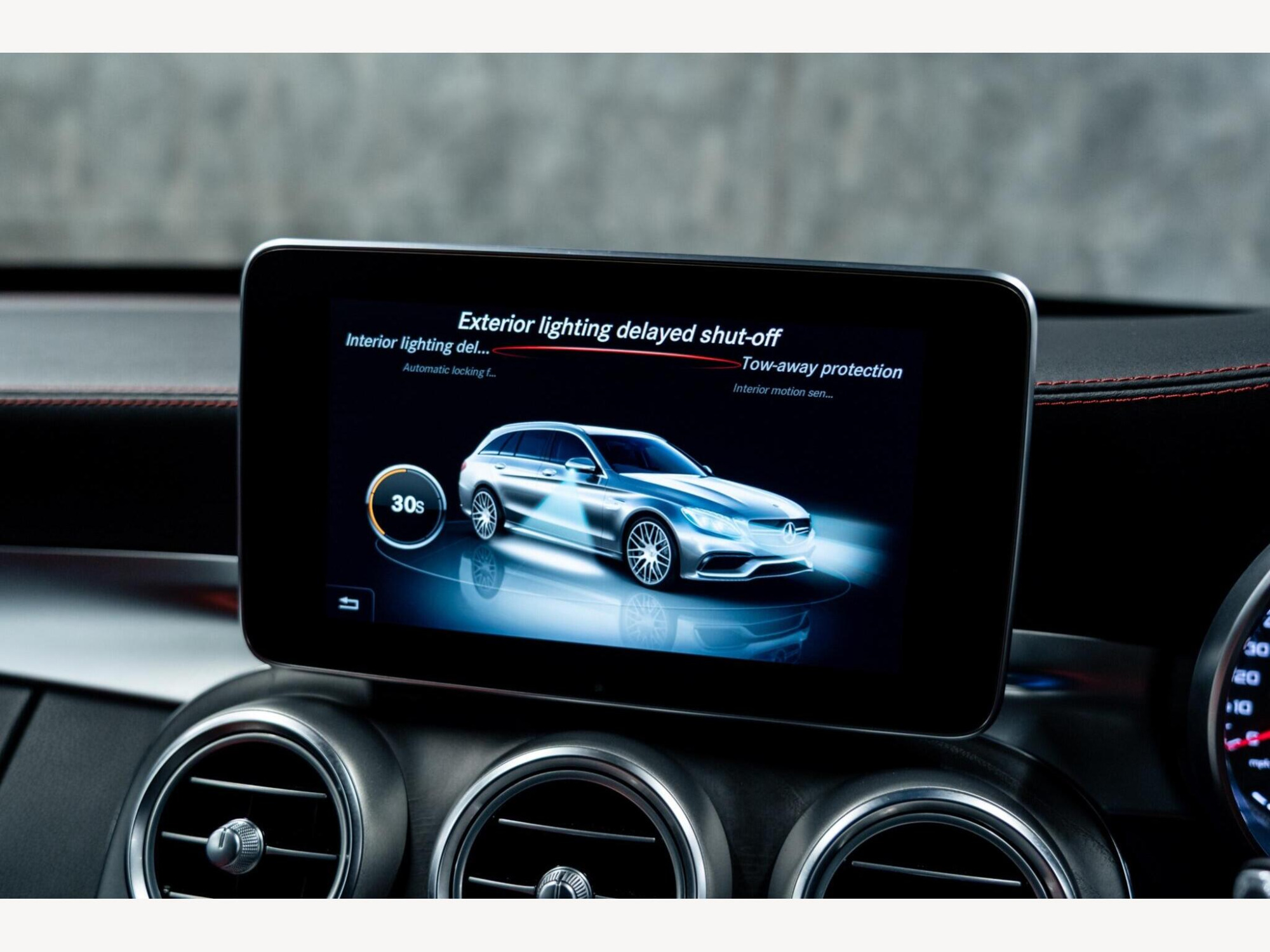 2017 Mercedes-Benz C Class image 42