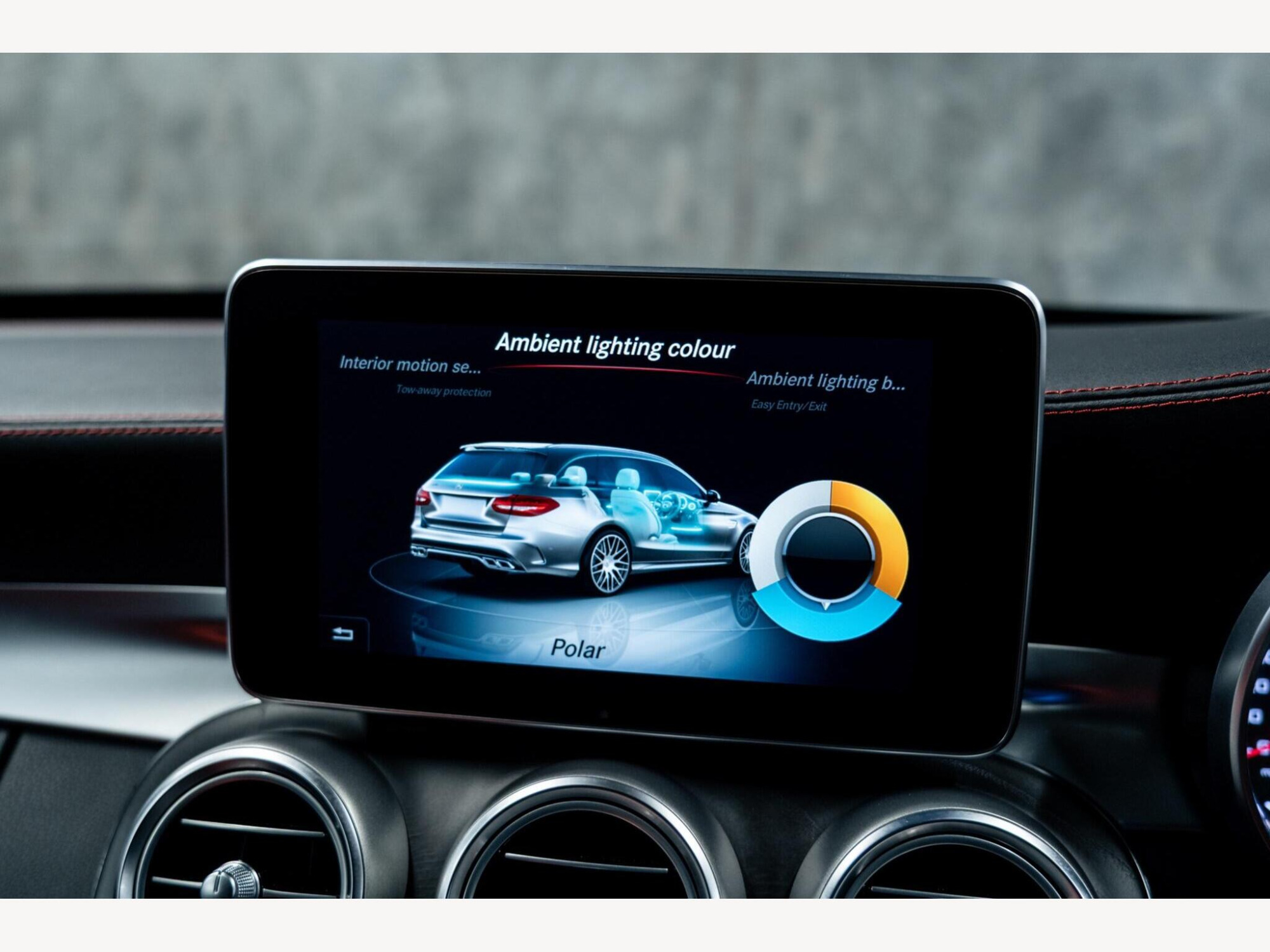 2017 Mercedes-Benz C Class image 35