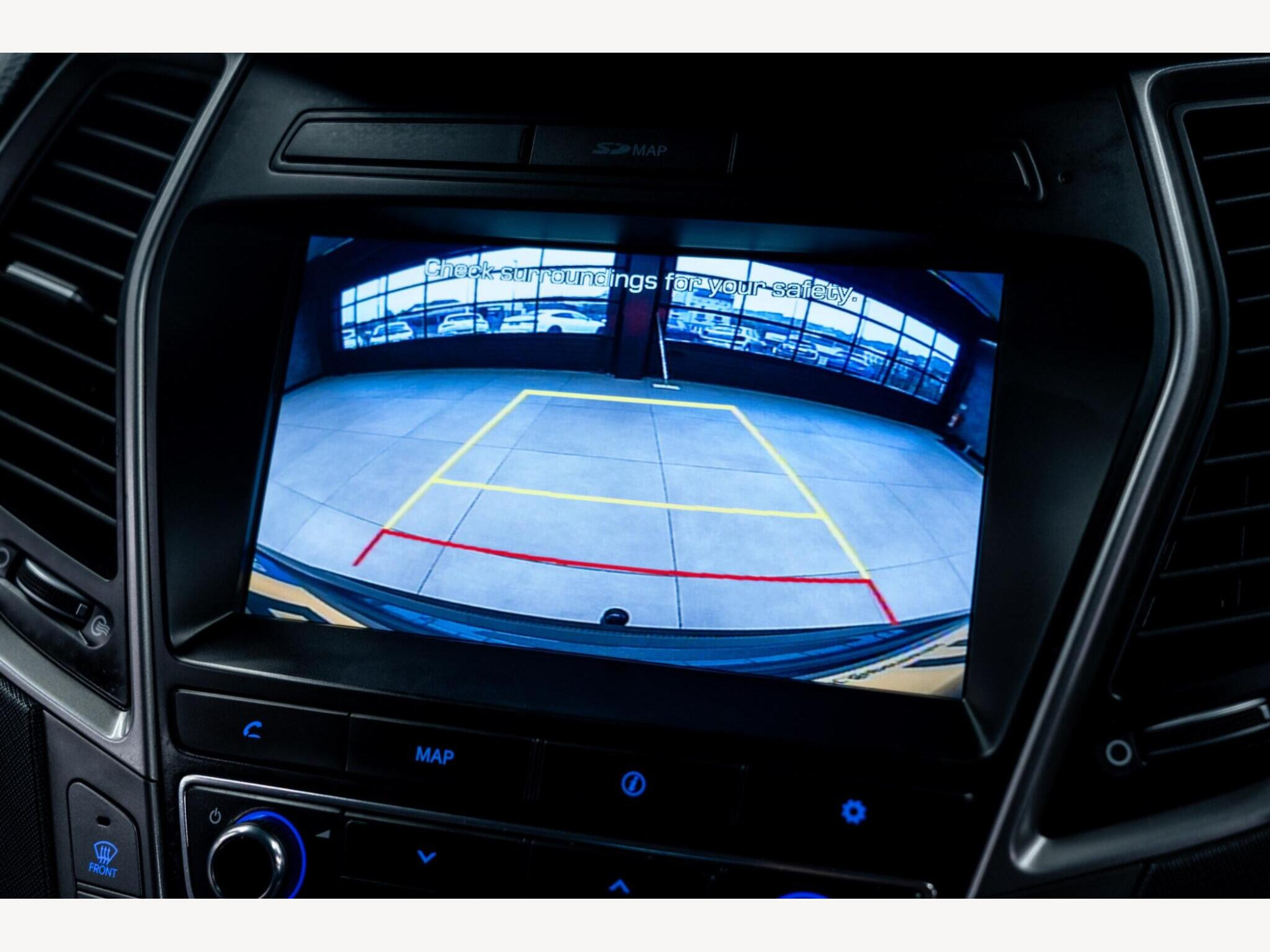 2017 Hyundai Santa Fe image 17