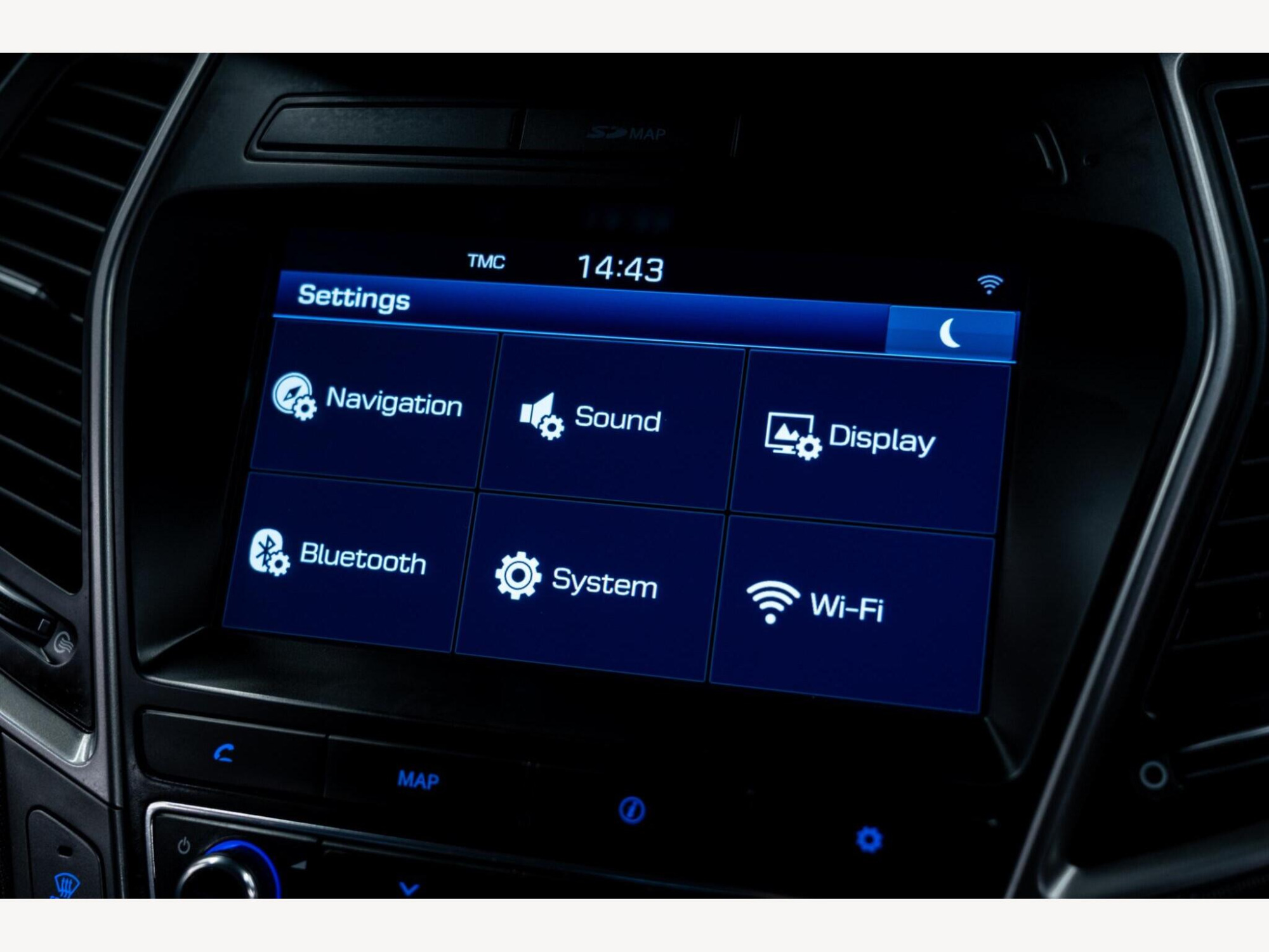2017 Hyundai Santa Fe image 19