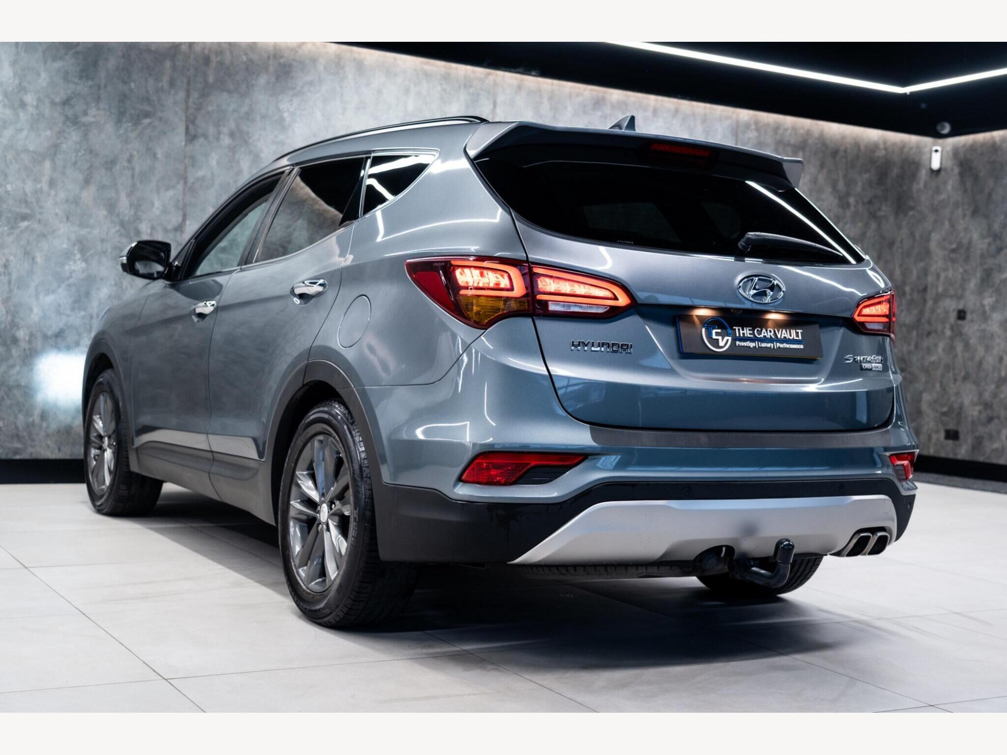 2017 Hyundai Santa Fe image 6