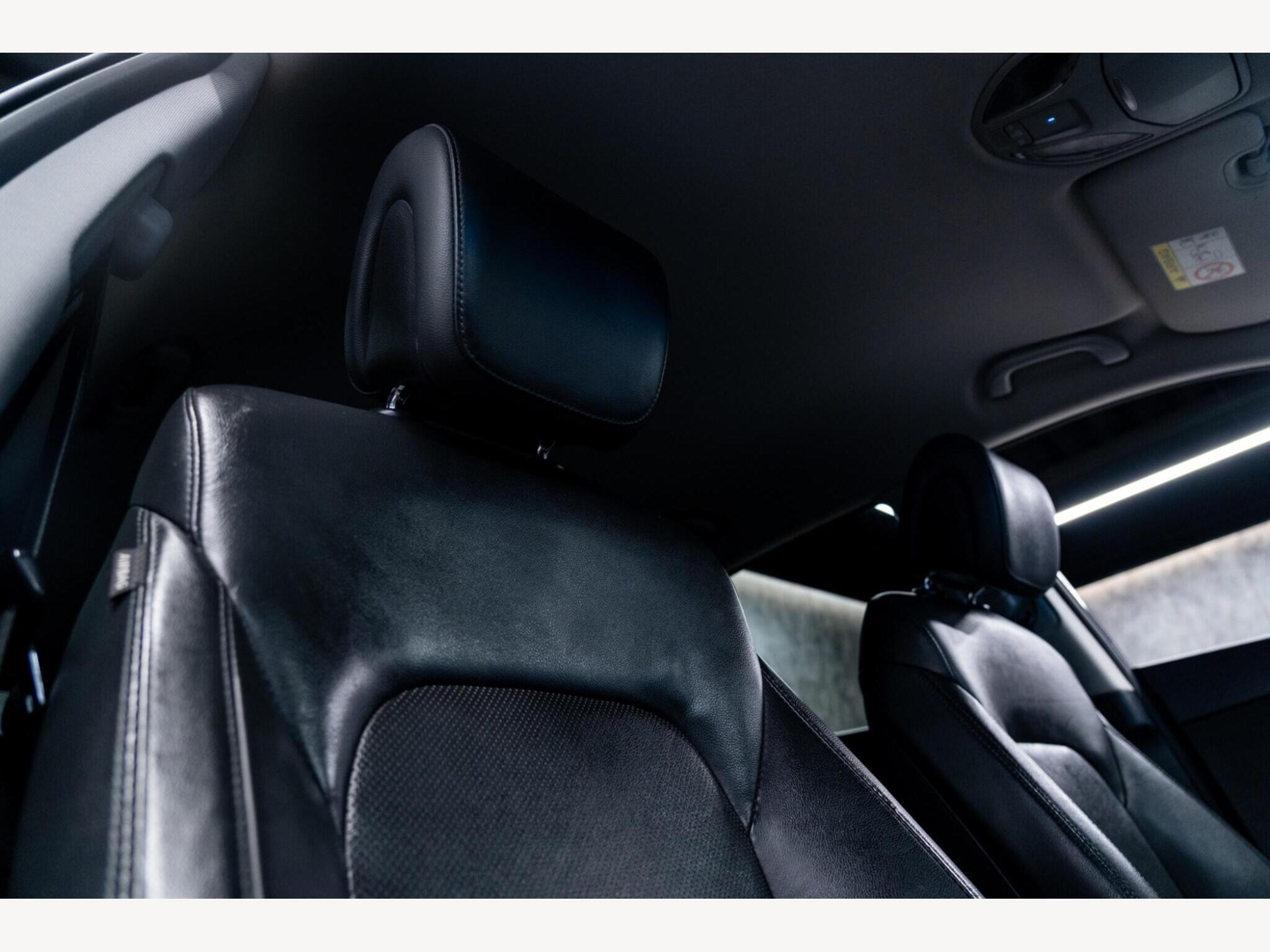 2017 Hyundai Santa Fe image 34