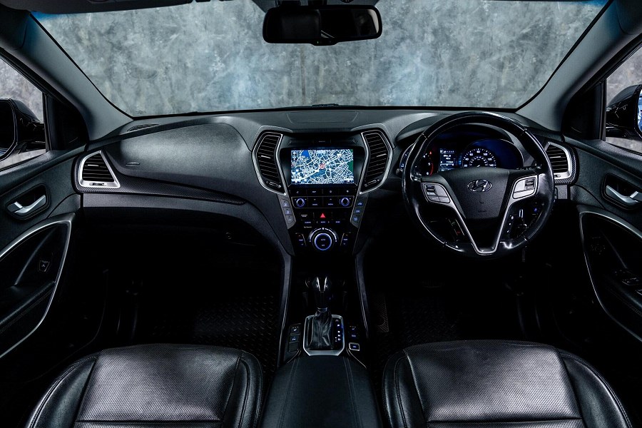 Hyundai Santa Fe photo 2