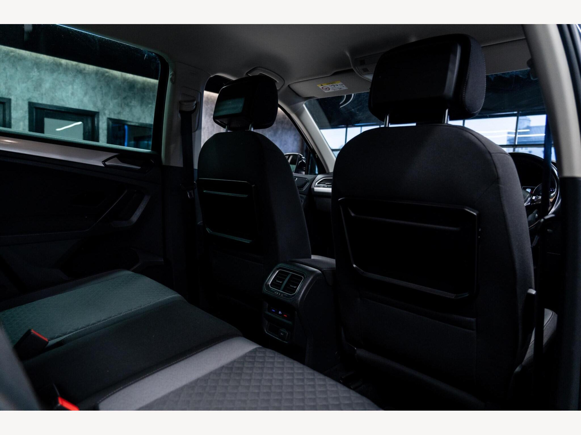 2017 Volkswagen Tiguan image 41