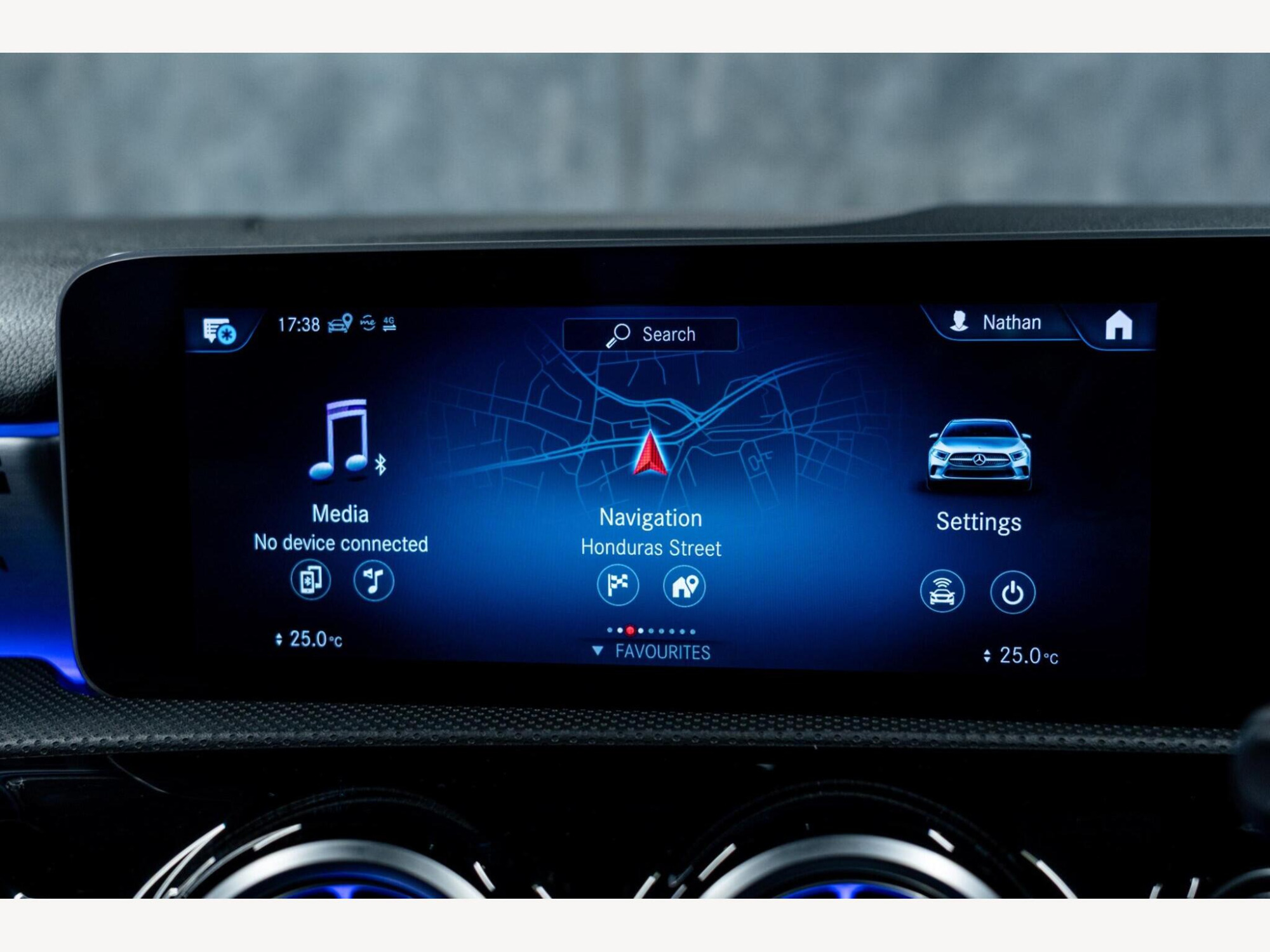2019 Mercedes-Benz A Class image 37