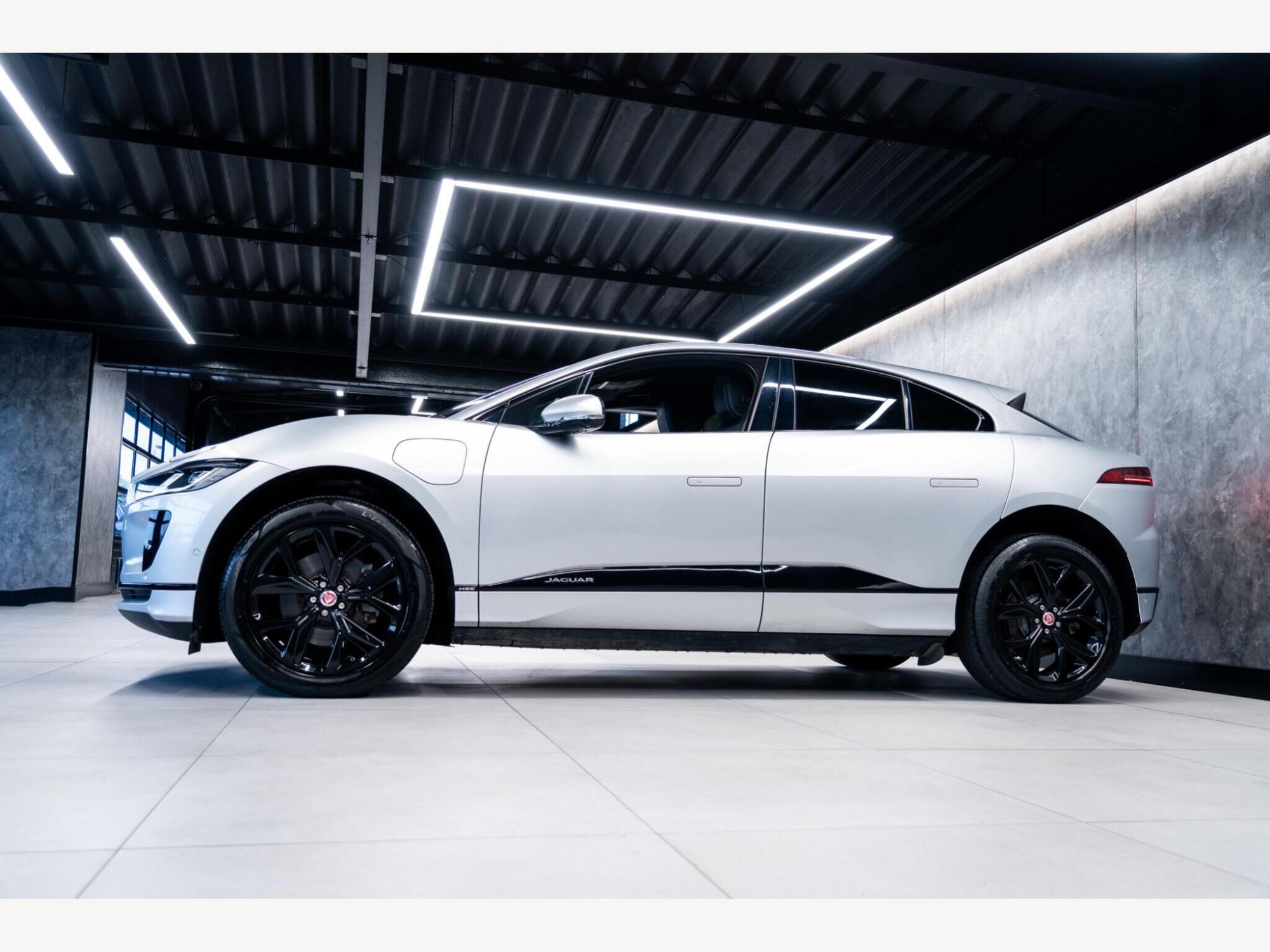 2020 Jaguar I-PACE image 9
