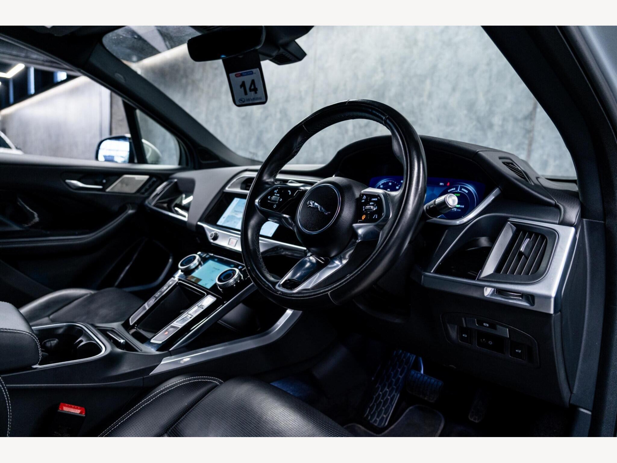 2020 Jaguar I-PACE image 17