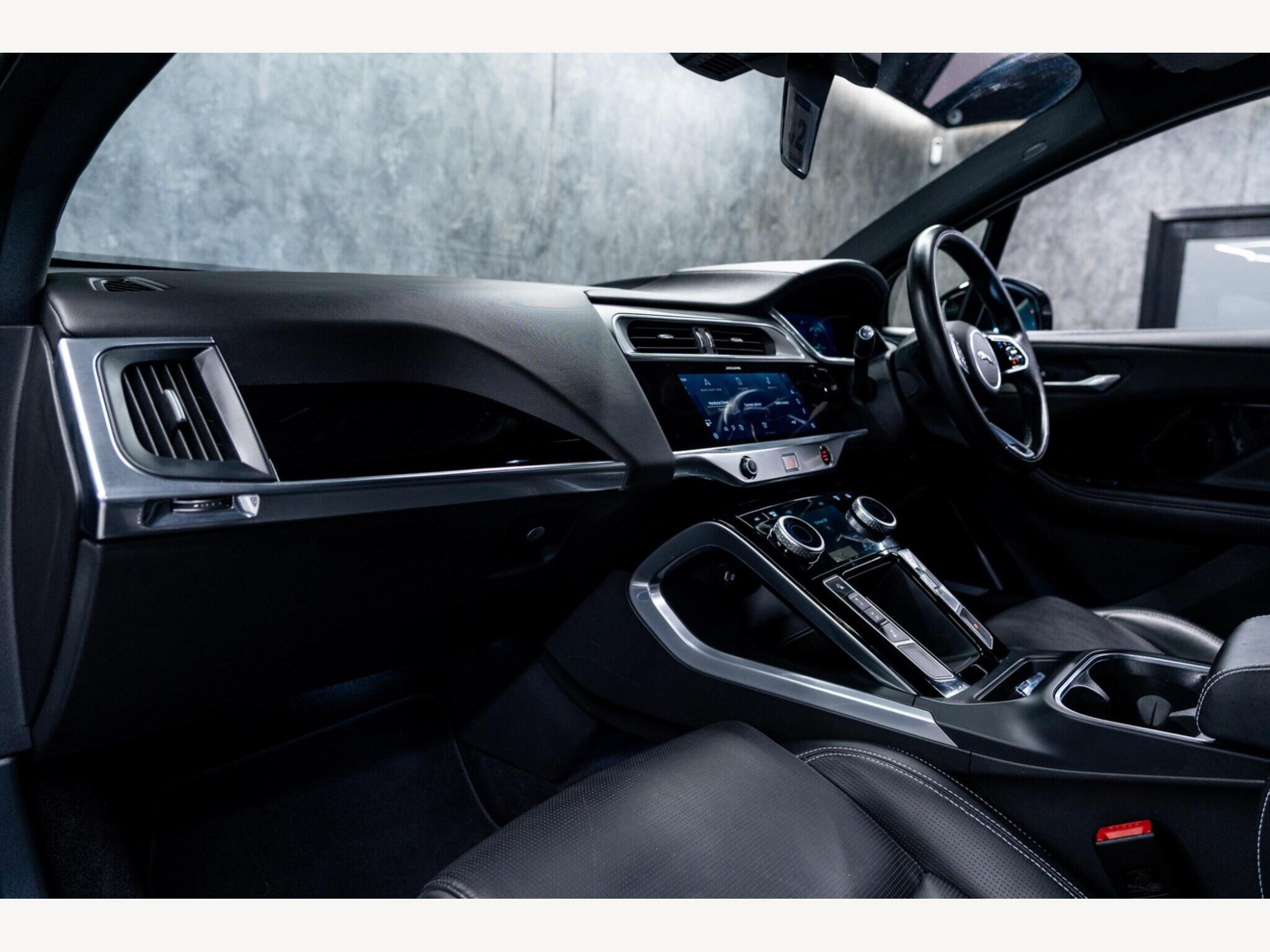 2022 Jaguar I-PACE image 48