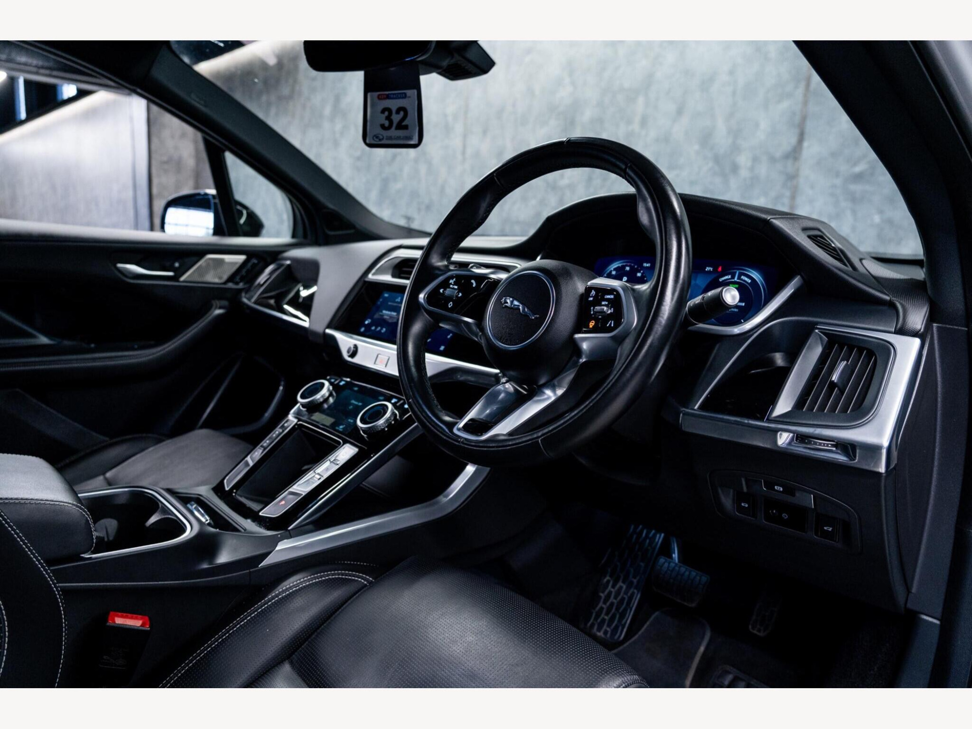 2022 Jaguar I-PACE image 17