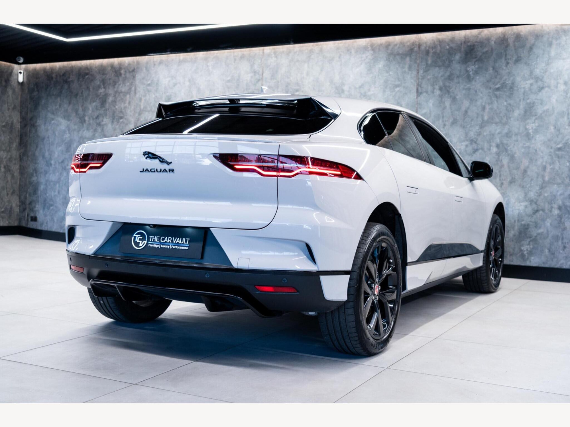 2022 Jaguar I-PACE image 8