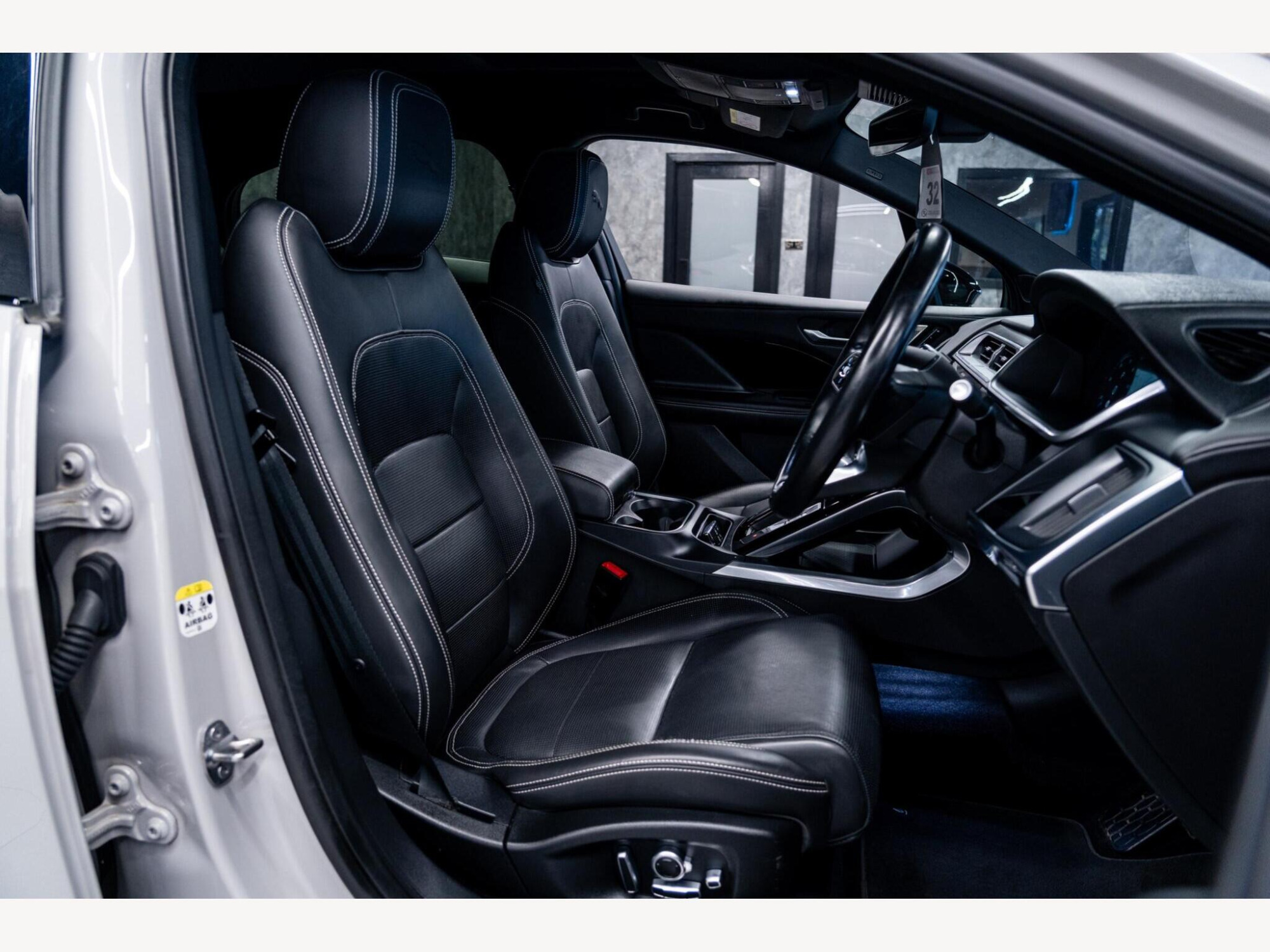 2022 Jaguar I-PACE image 50