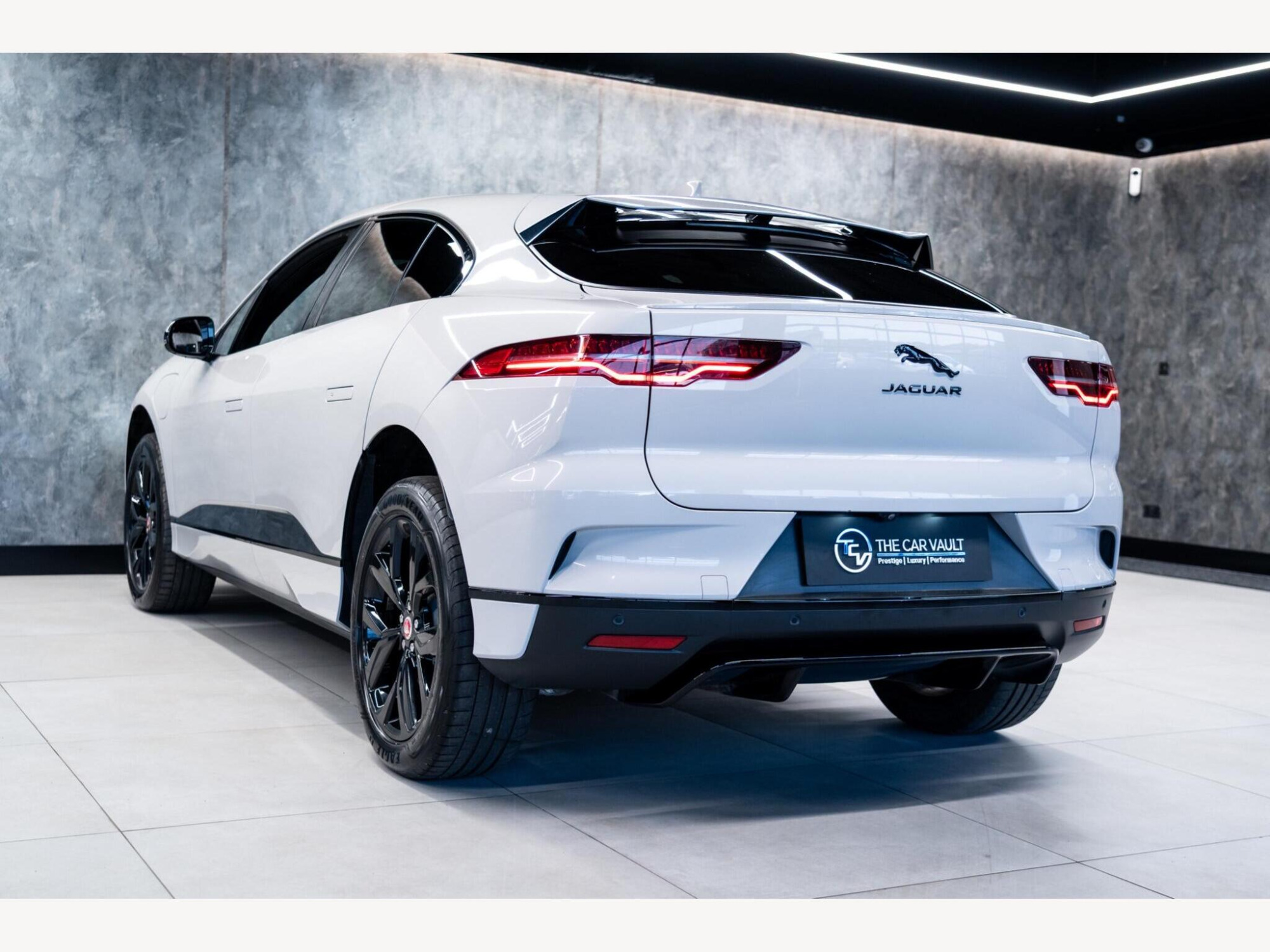 2022 Jaguar I-PACE image 6
