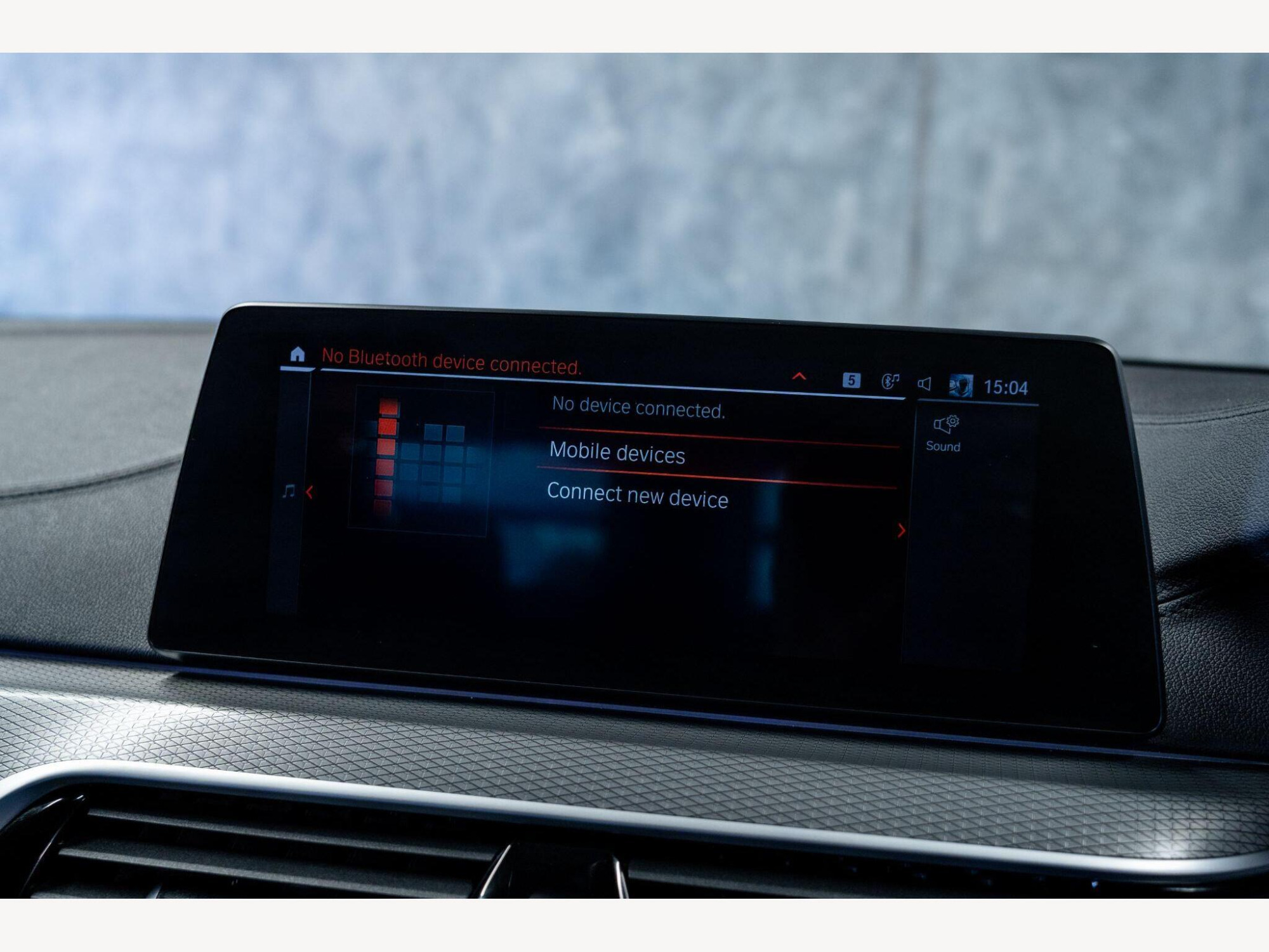 2019 BMW 5 Series image 32