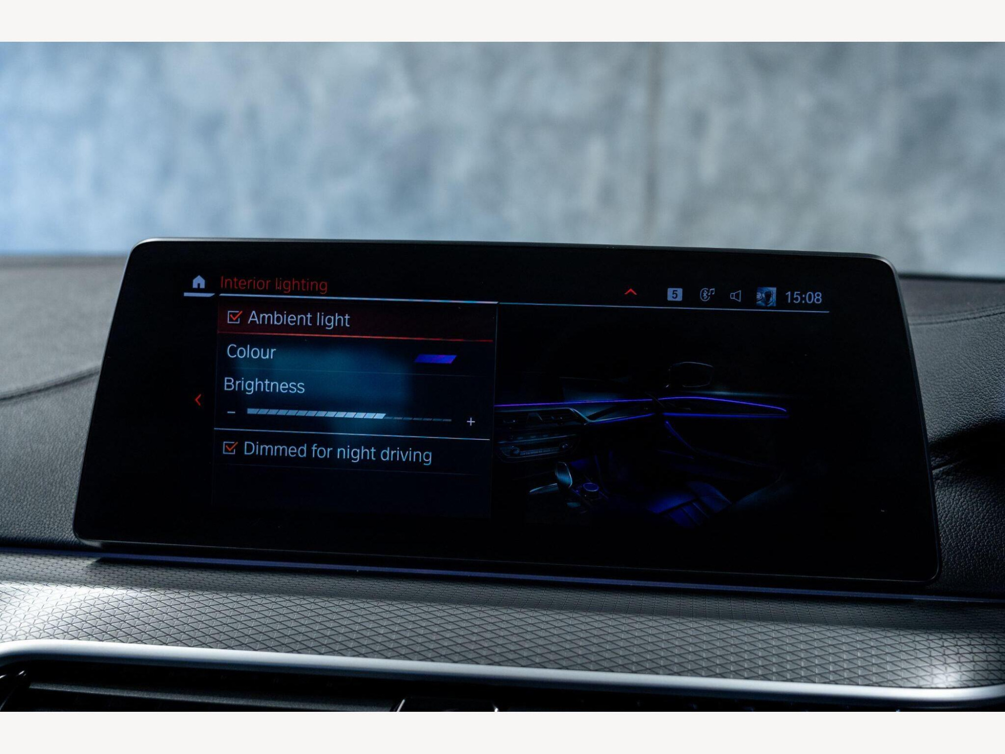 2019 BMW 5 Series image 29