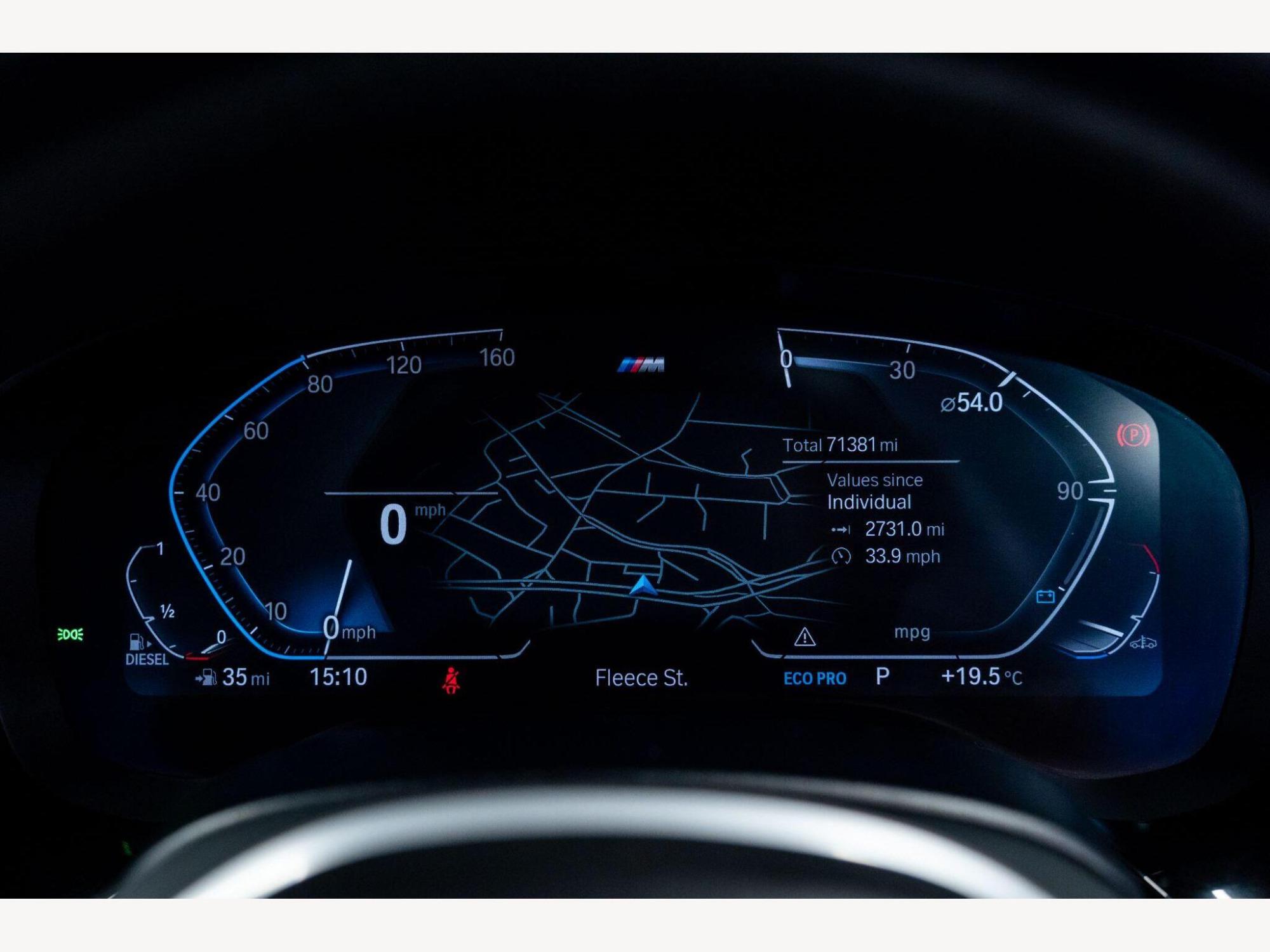 2019 BMW 5 Series image 19