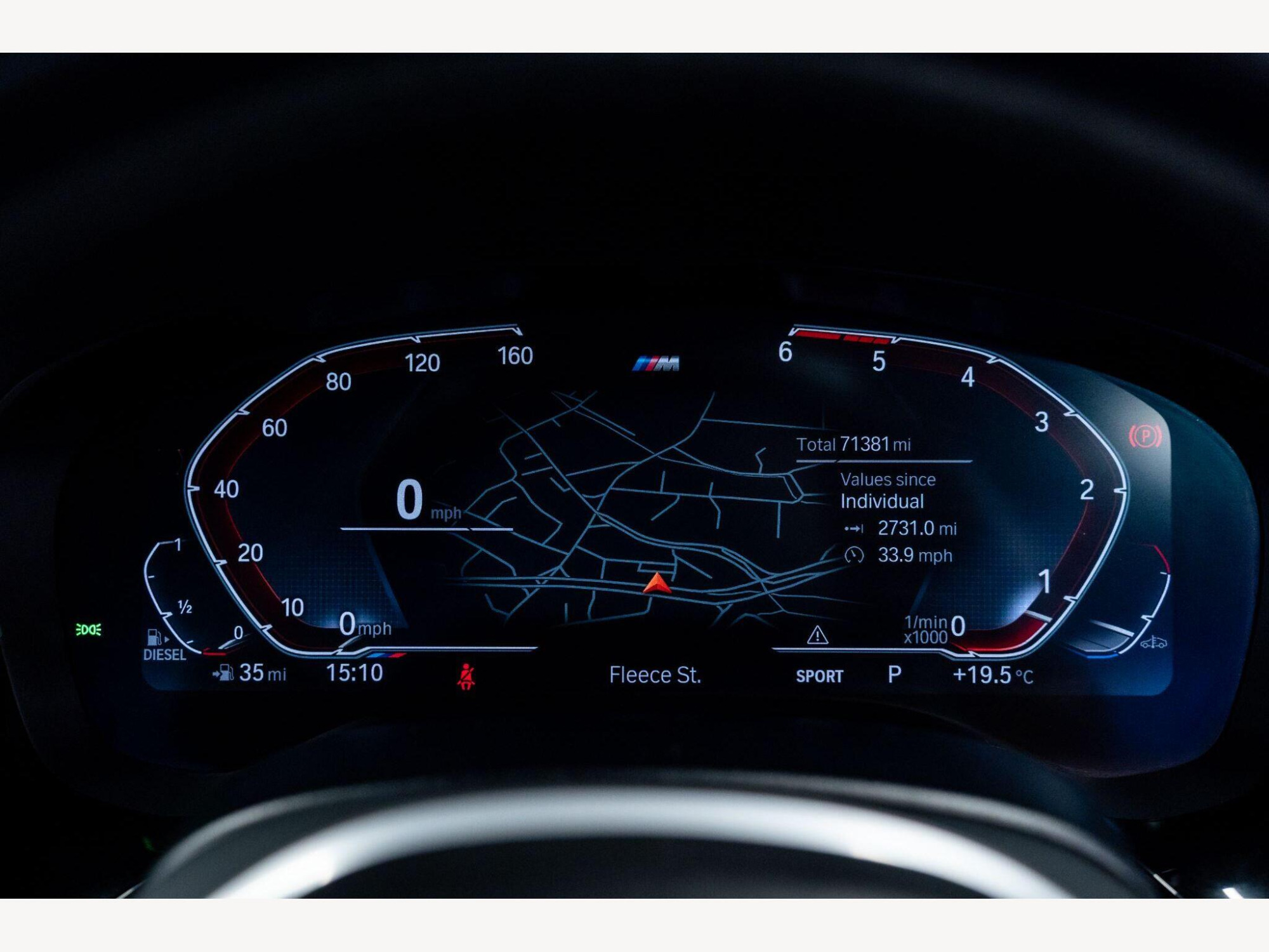 2019 BMW 5 Series image 18