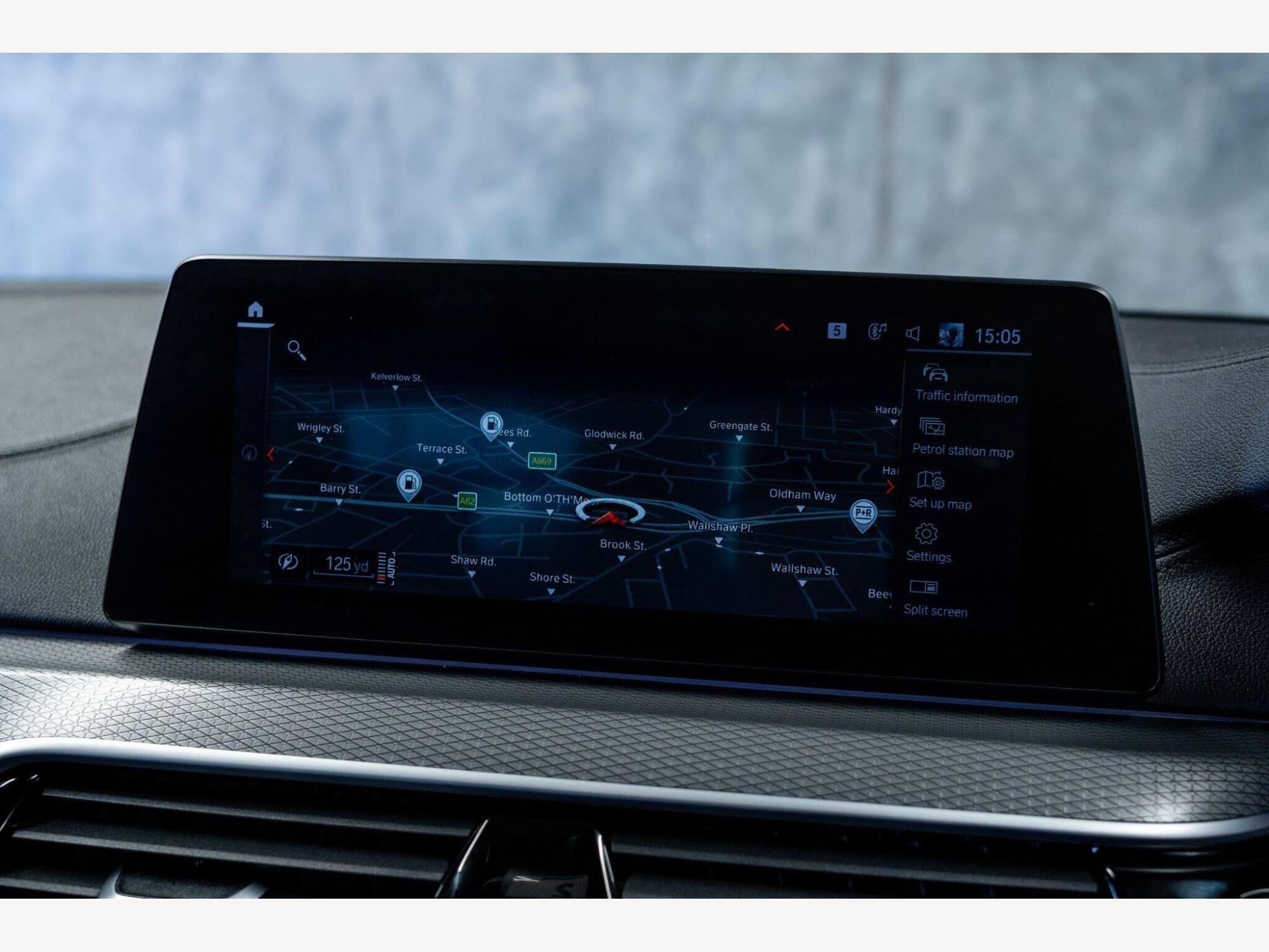 2019 BMW 5 Series image 34