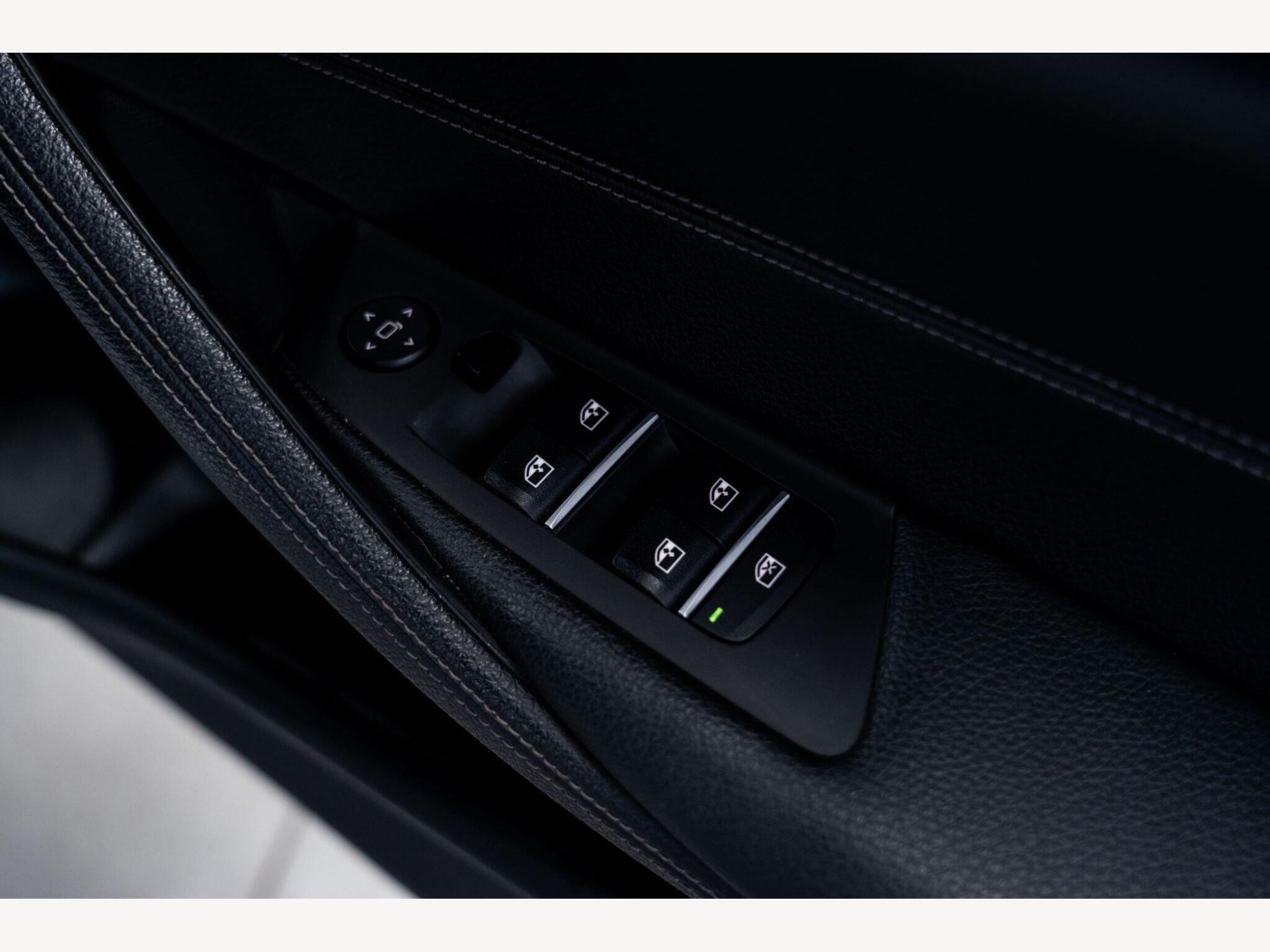 2019 BMW 5 Series image 42