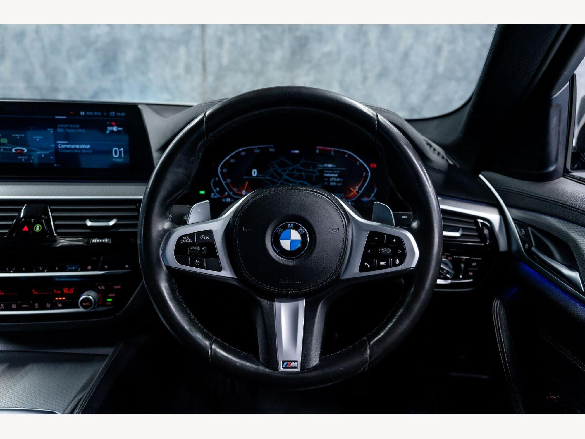 2019 BMW 5 Series image 20