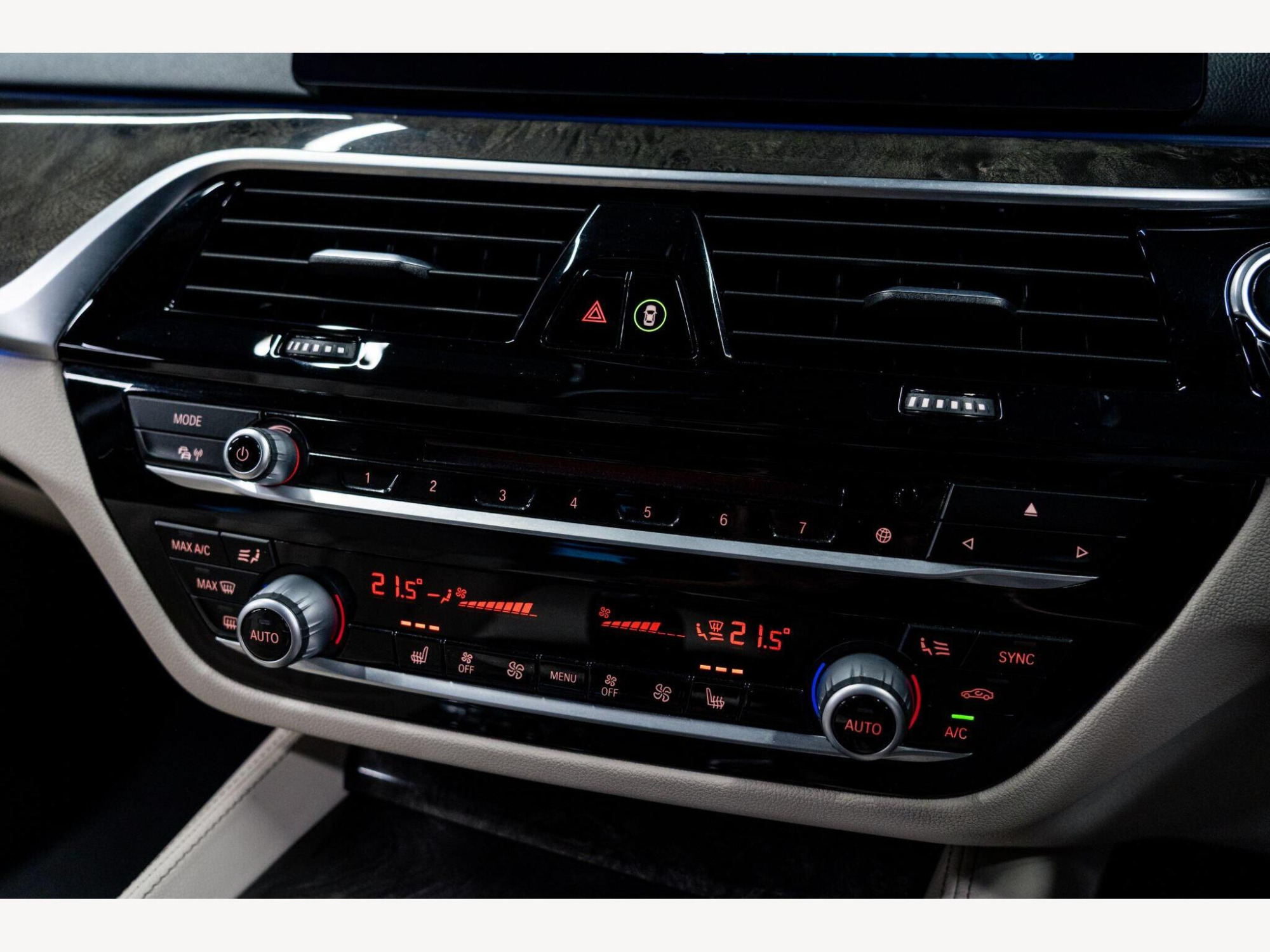 2018 BMW 5 Series image 48