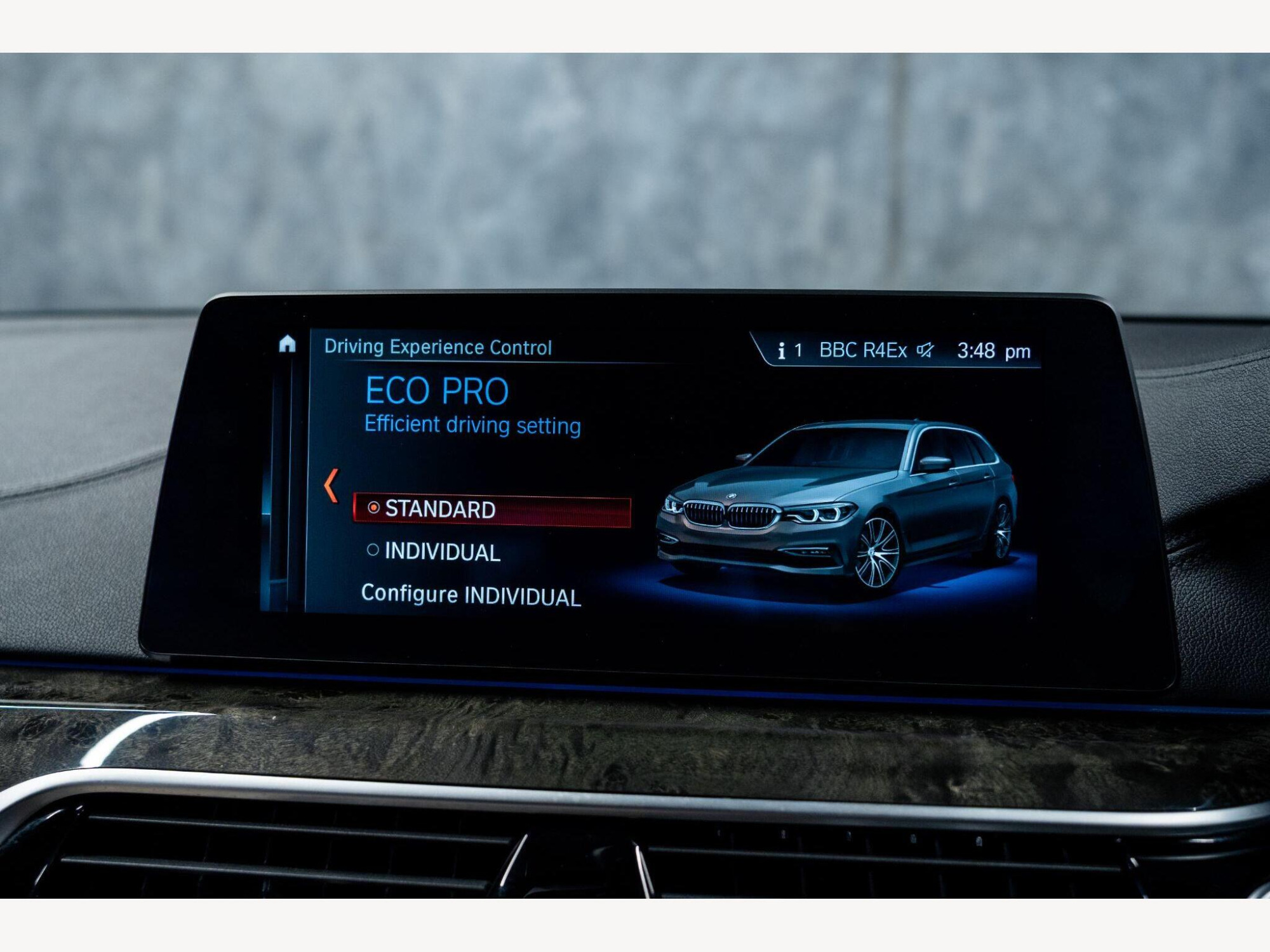 2018 BMW 5 Series image 27