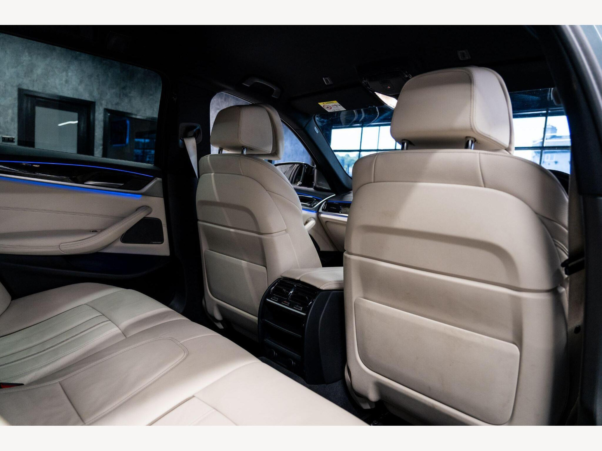 2018 BMW 5 Series image 59