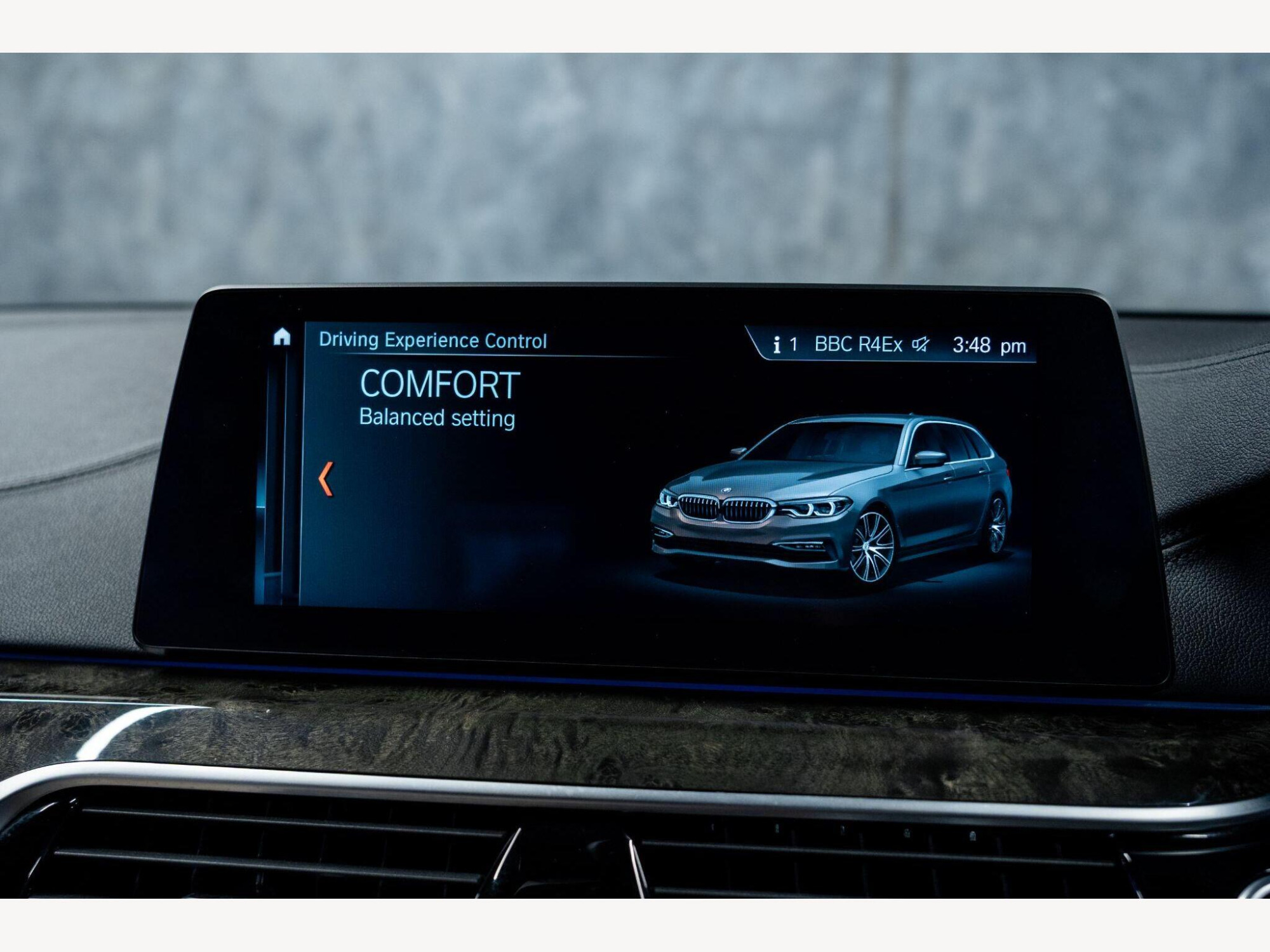 2018 BMW 5 Series image 26