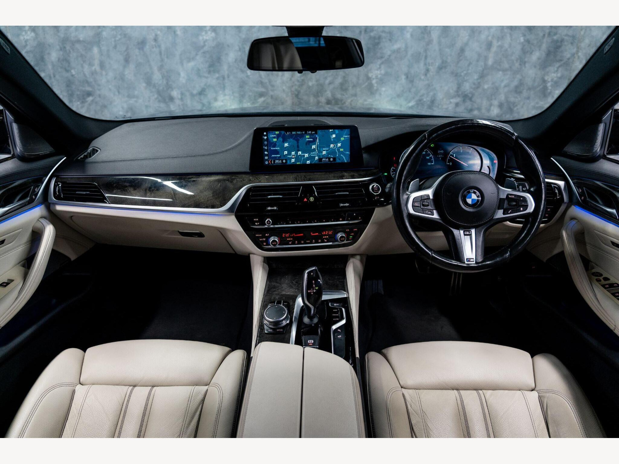 2018 BMW 5 Series image 21
