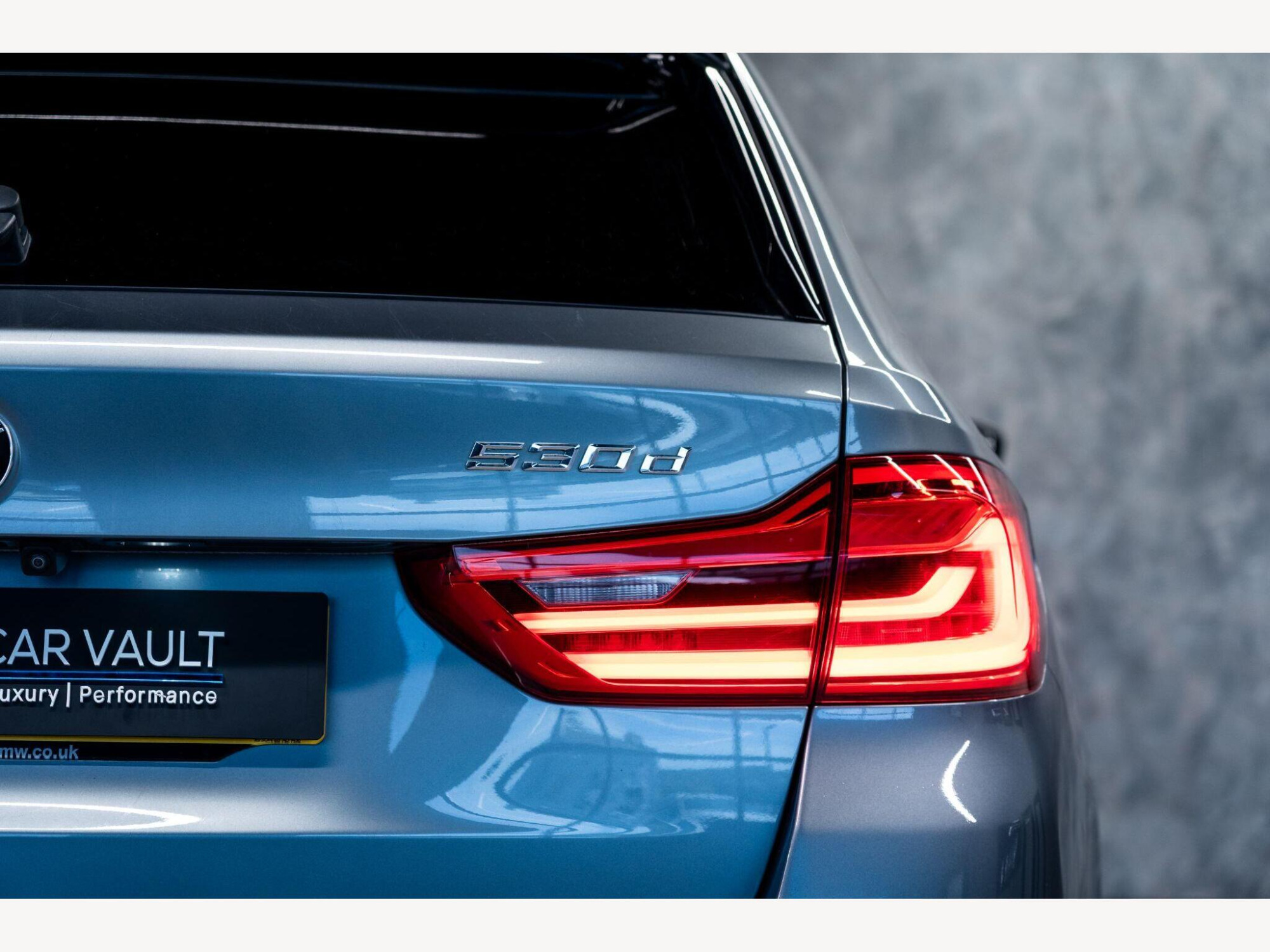 2018 BMW 5 Series image 13