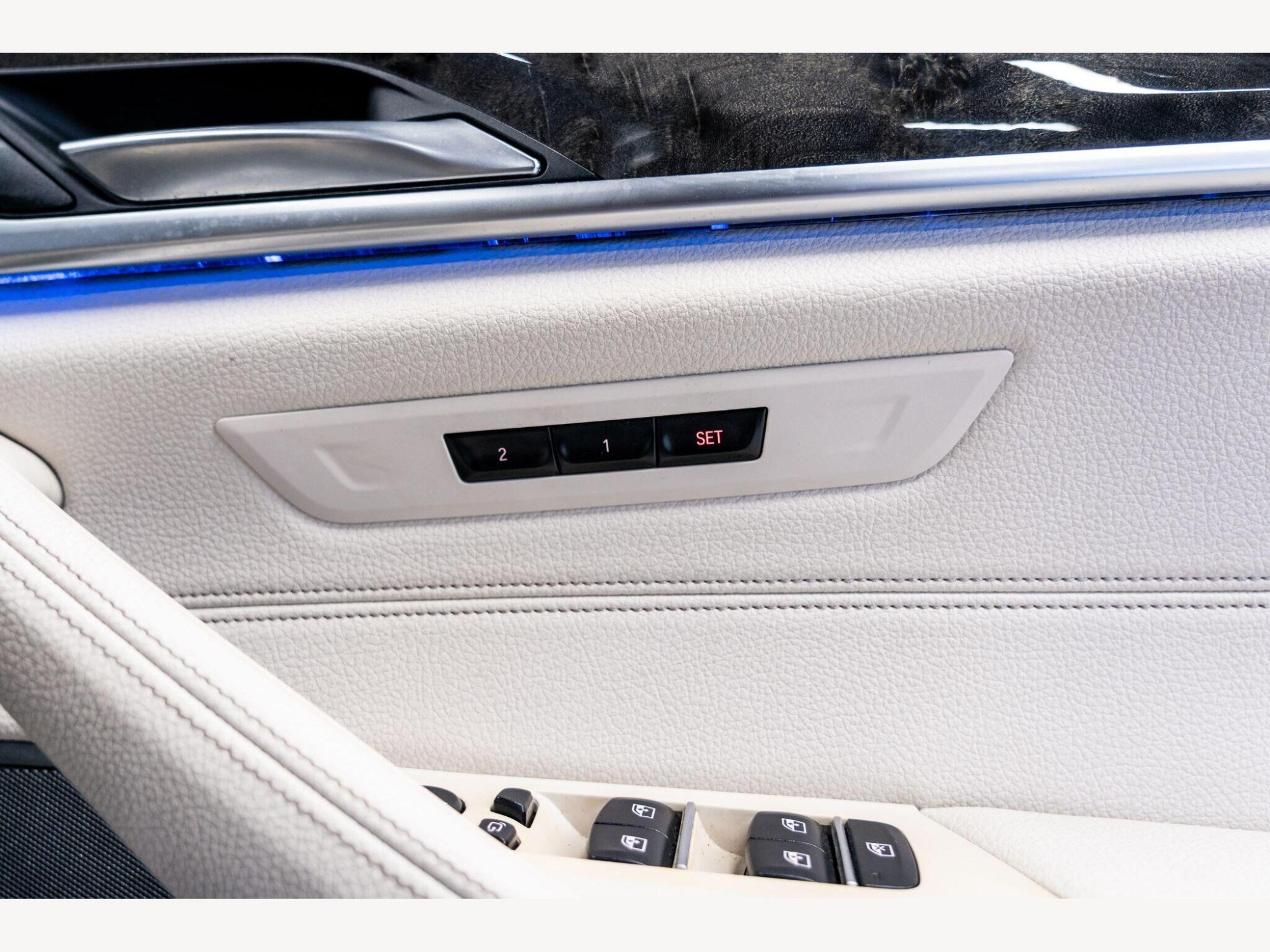 2018 BMW 5 Series image 54