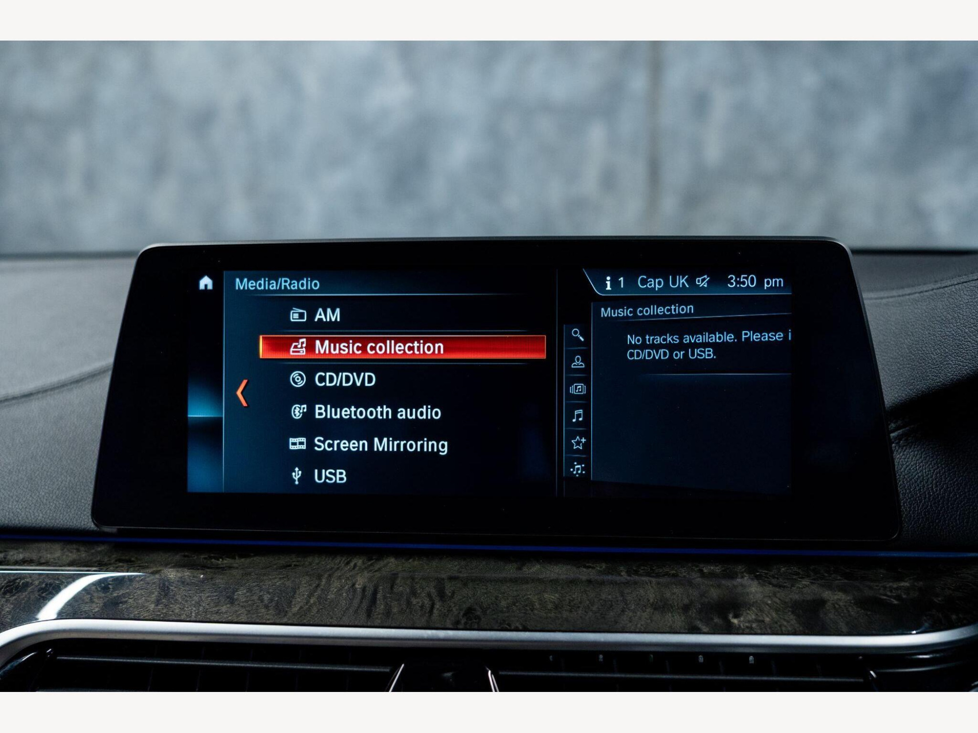 2018 BMW 5 Series image 41