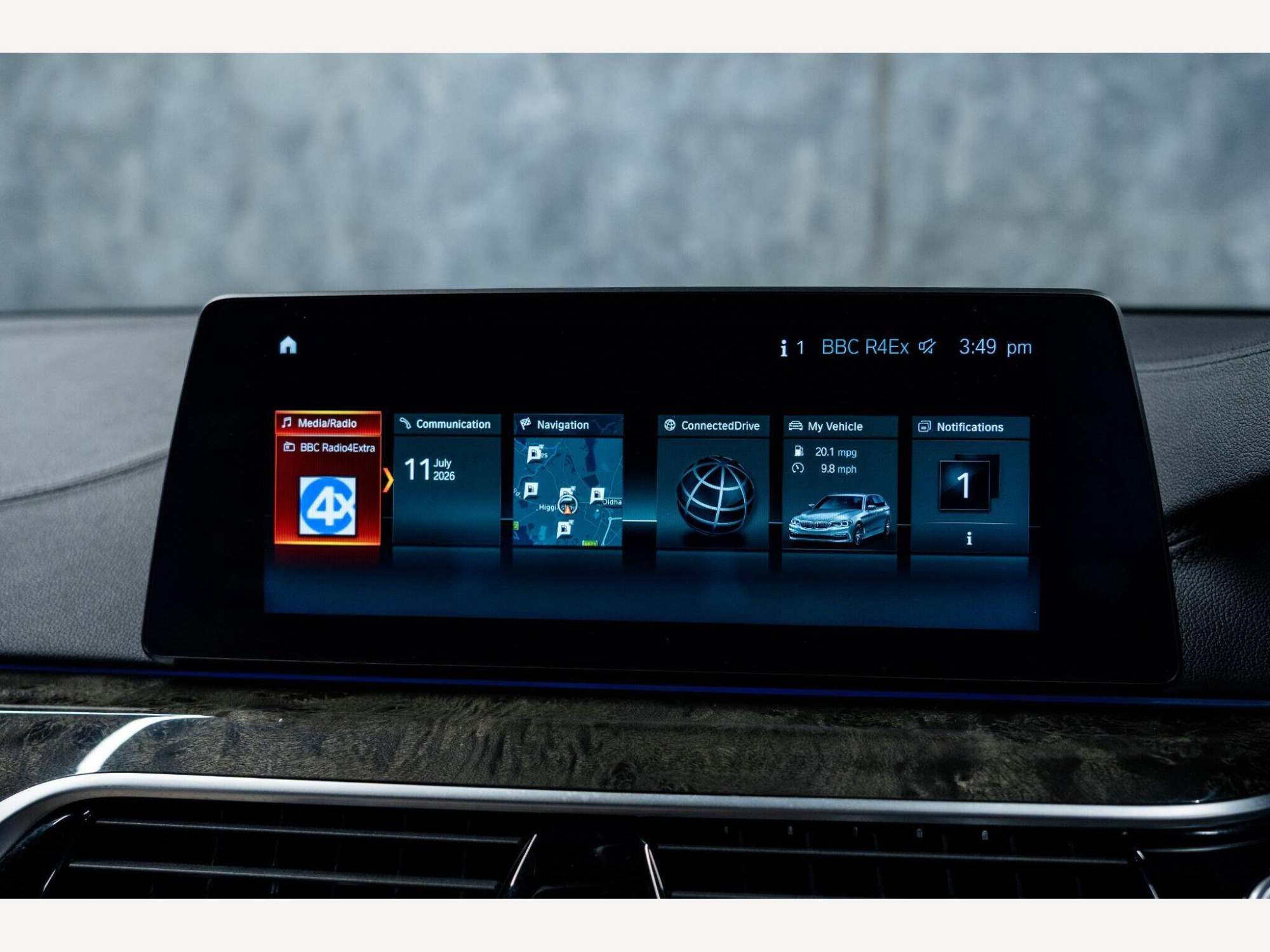 2018 BMW 5 Series image 37
