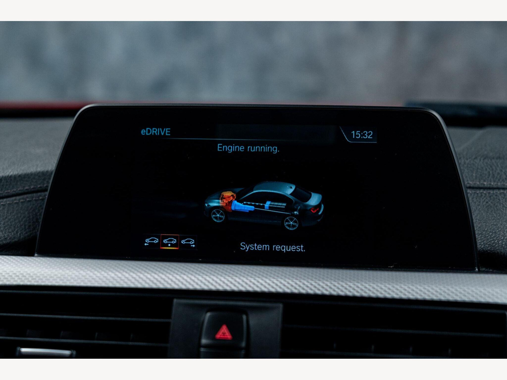 2017 BMW 3 Series image 21