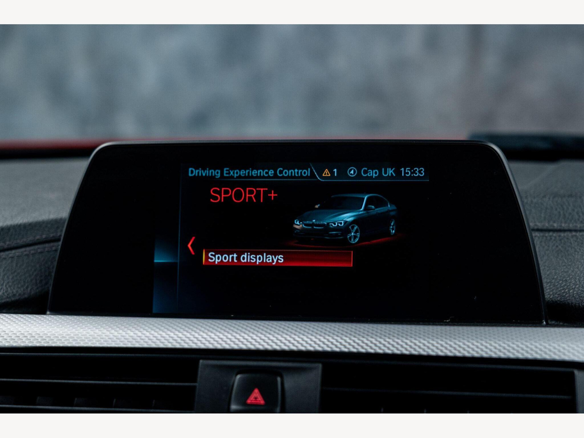 2017 BMW 3 Series image 22