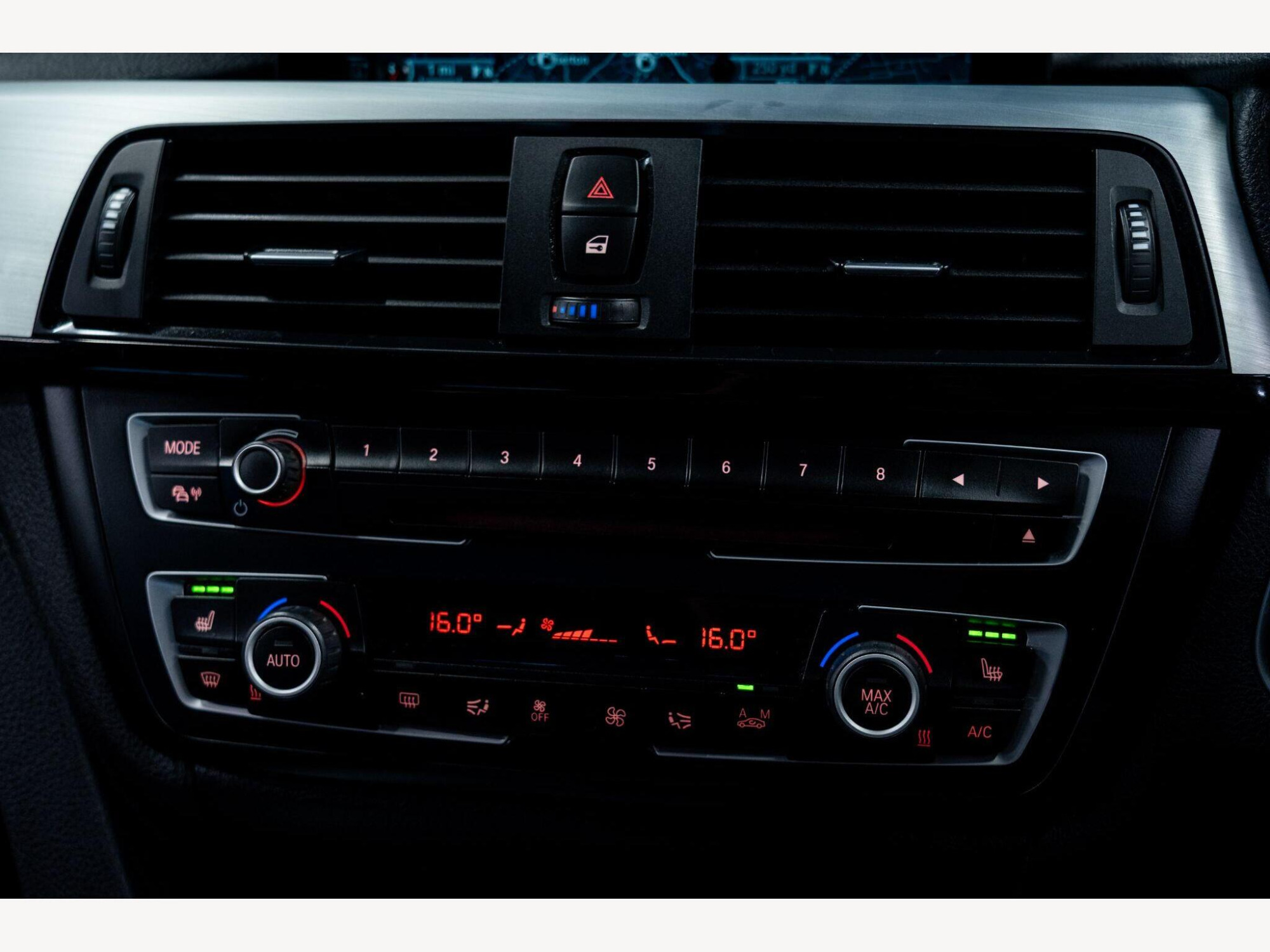 2016 BMW 3 Series Gran Turismo image 39