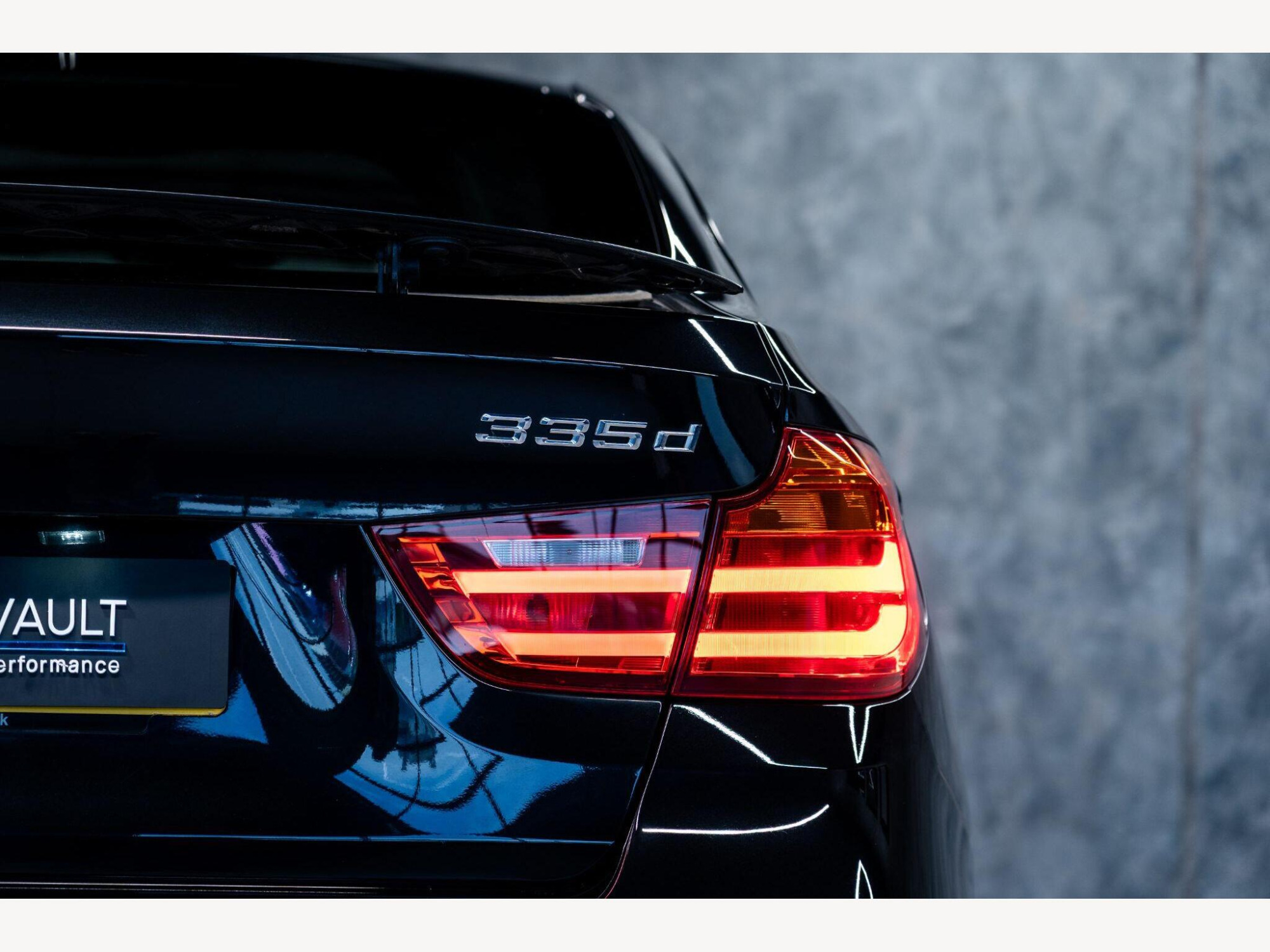 2016 BMW 3 Series Gran Turismo image 13