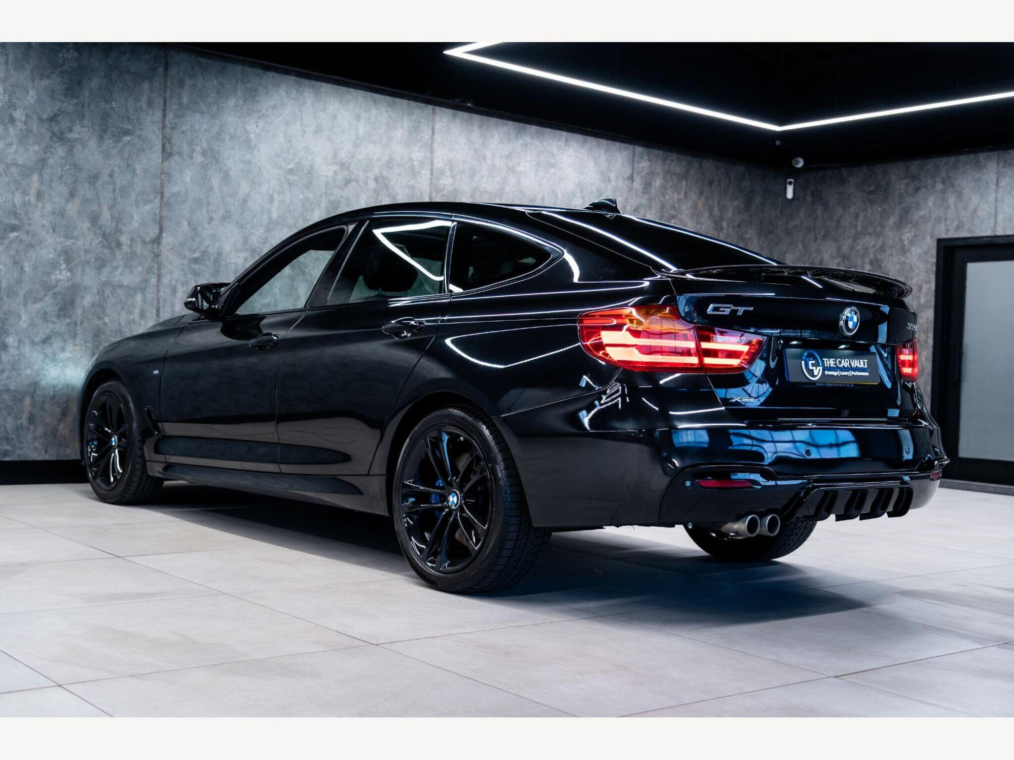 2016 BMW 3 Series Gran Turismo image 6