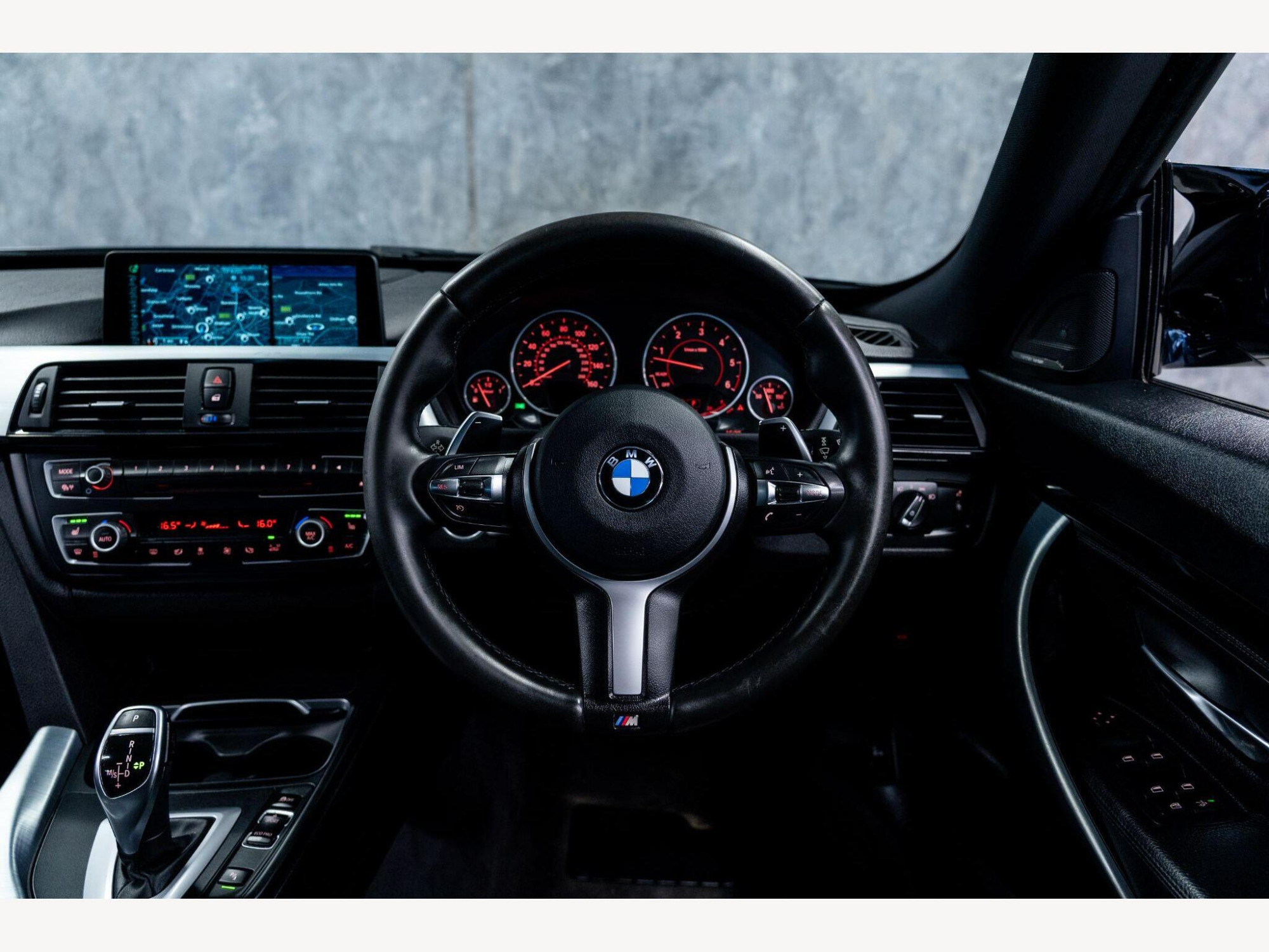 2016 BMW 3 Series Gran Turismo image 16