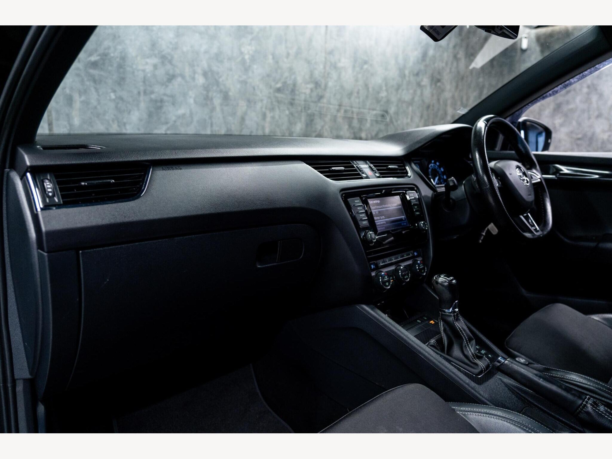 2015 Skoda Octavia image 27