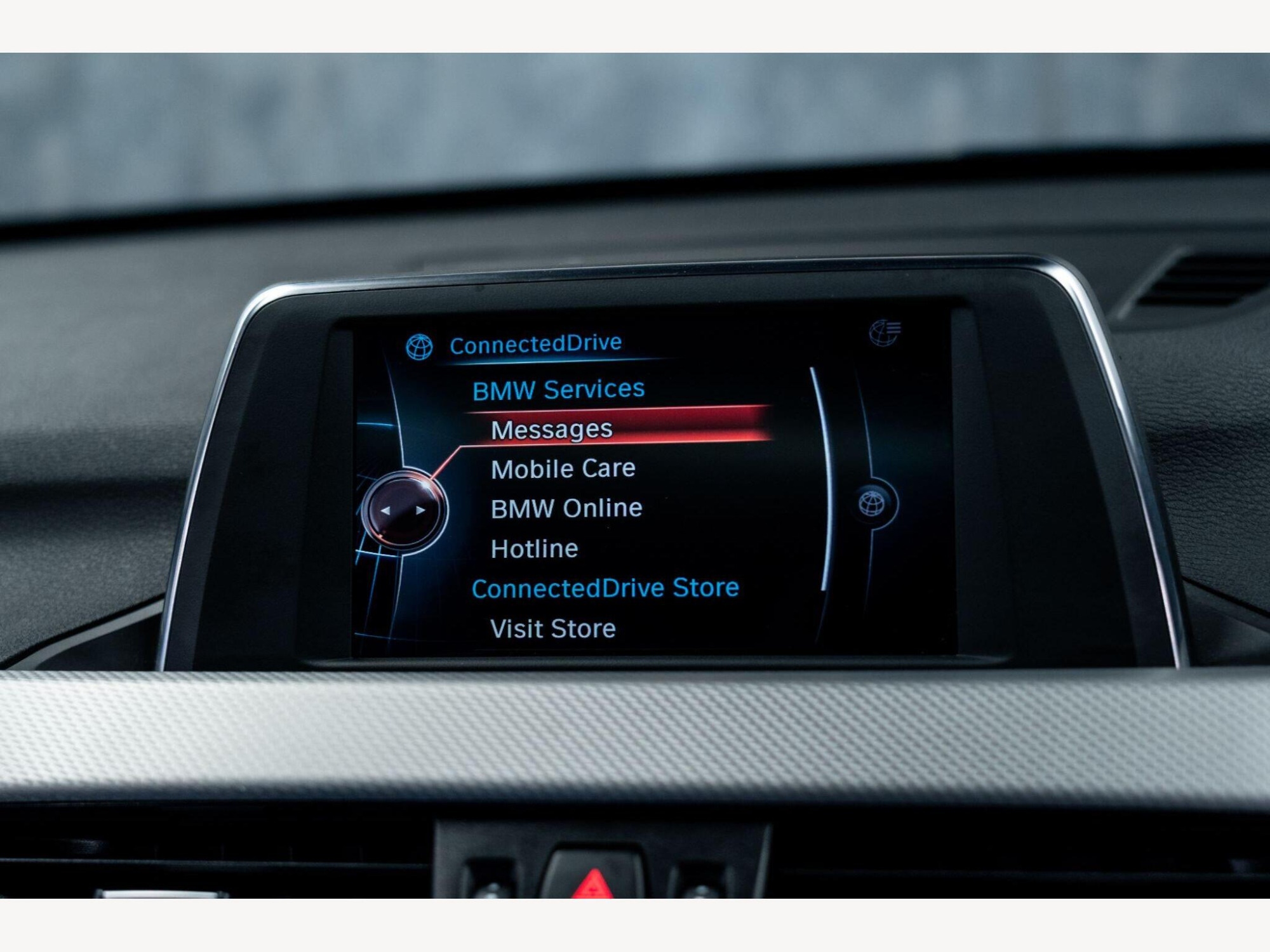 2016 BMW X1 image 36