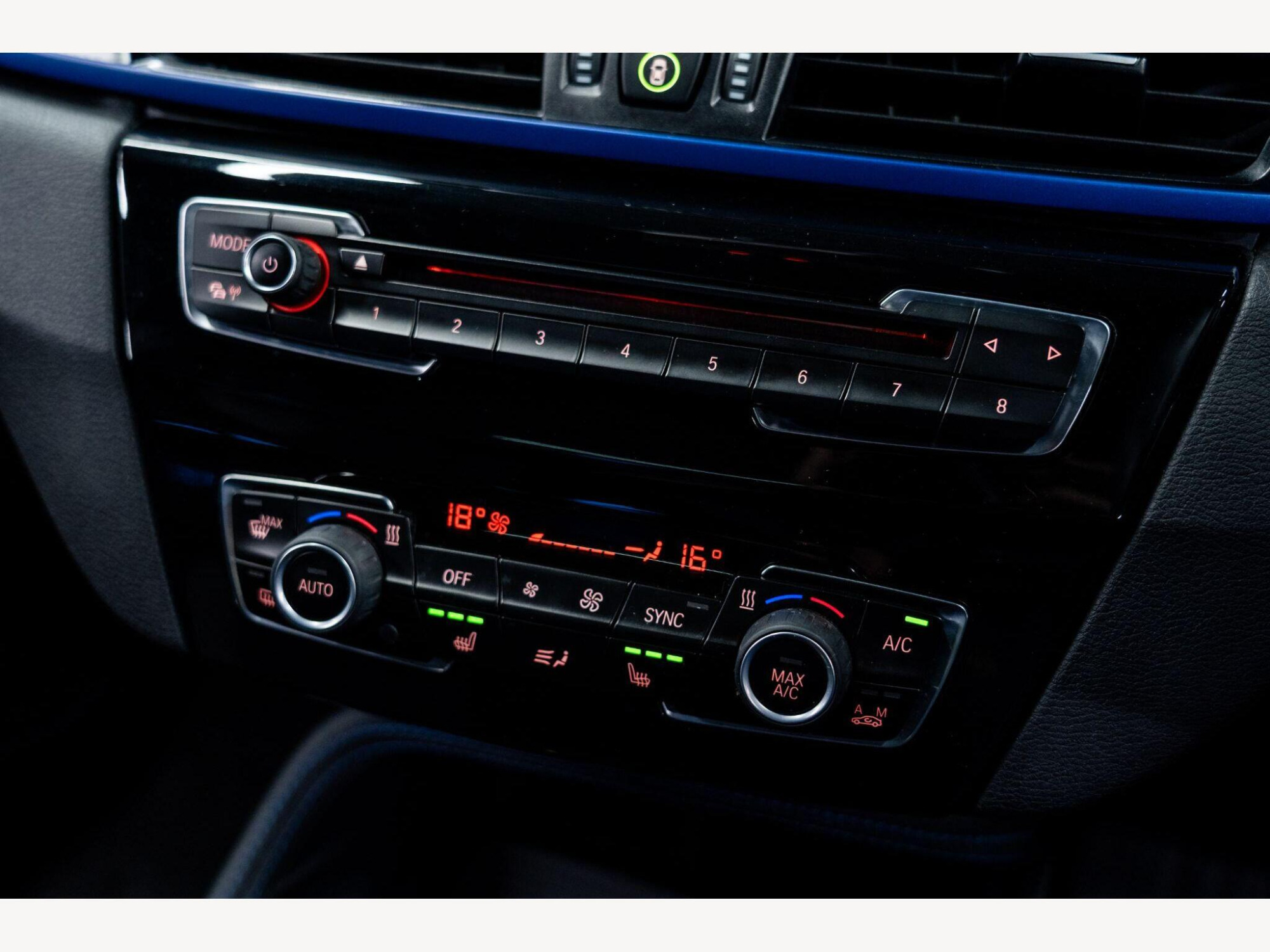 2016 BMW X1 image 39