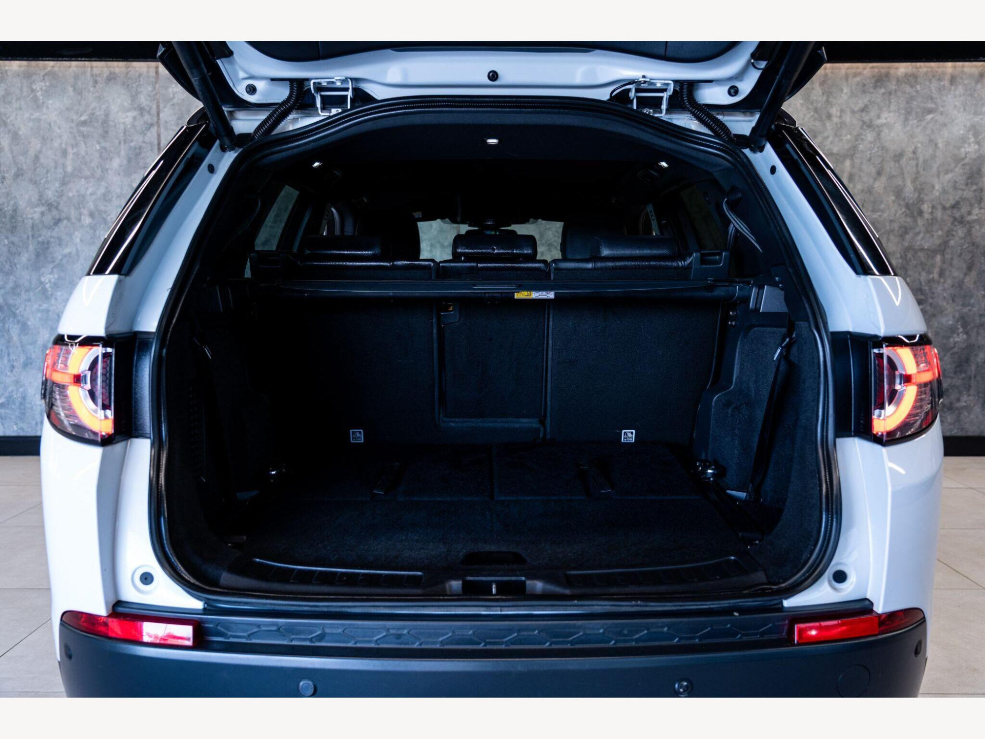 2019 Land Rover Discovery Sport image 47