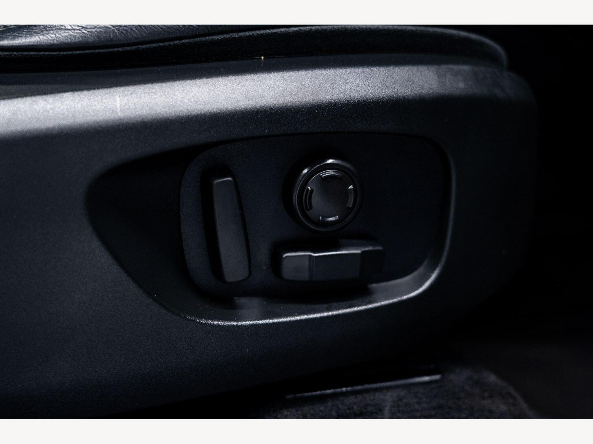 2019 Land Rover Discovery Sport image 36