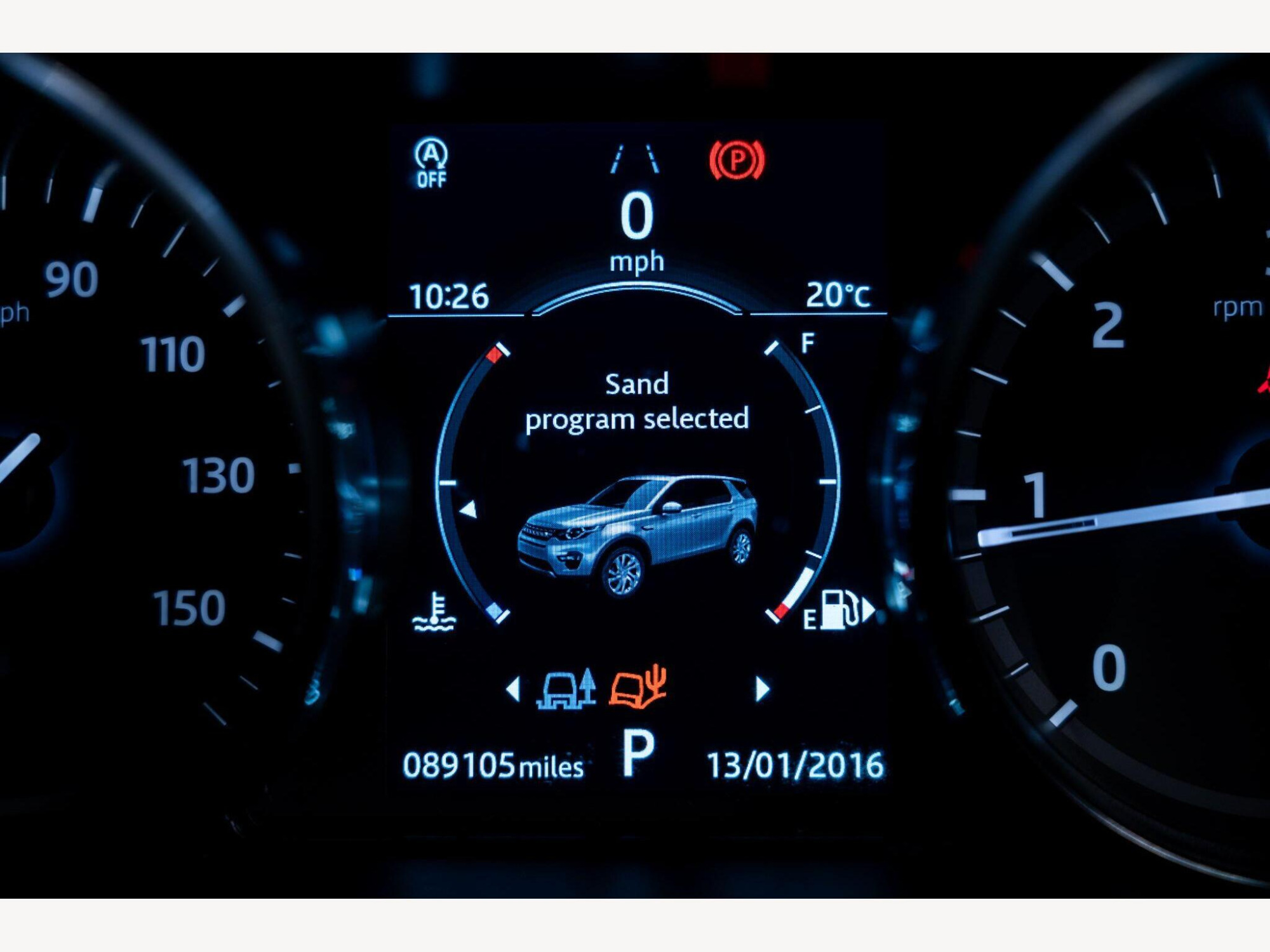 2019 Land Rover Discovery Sport image 18