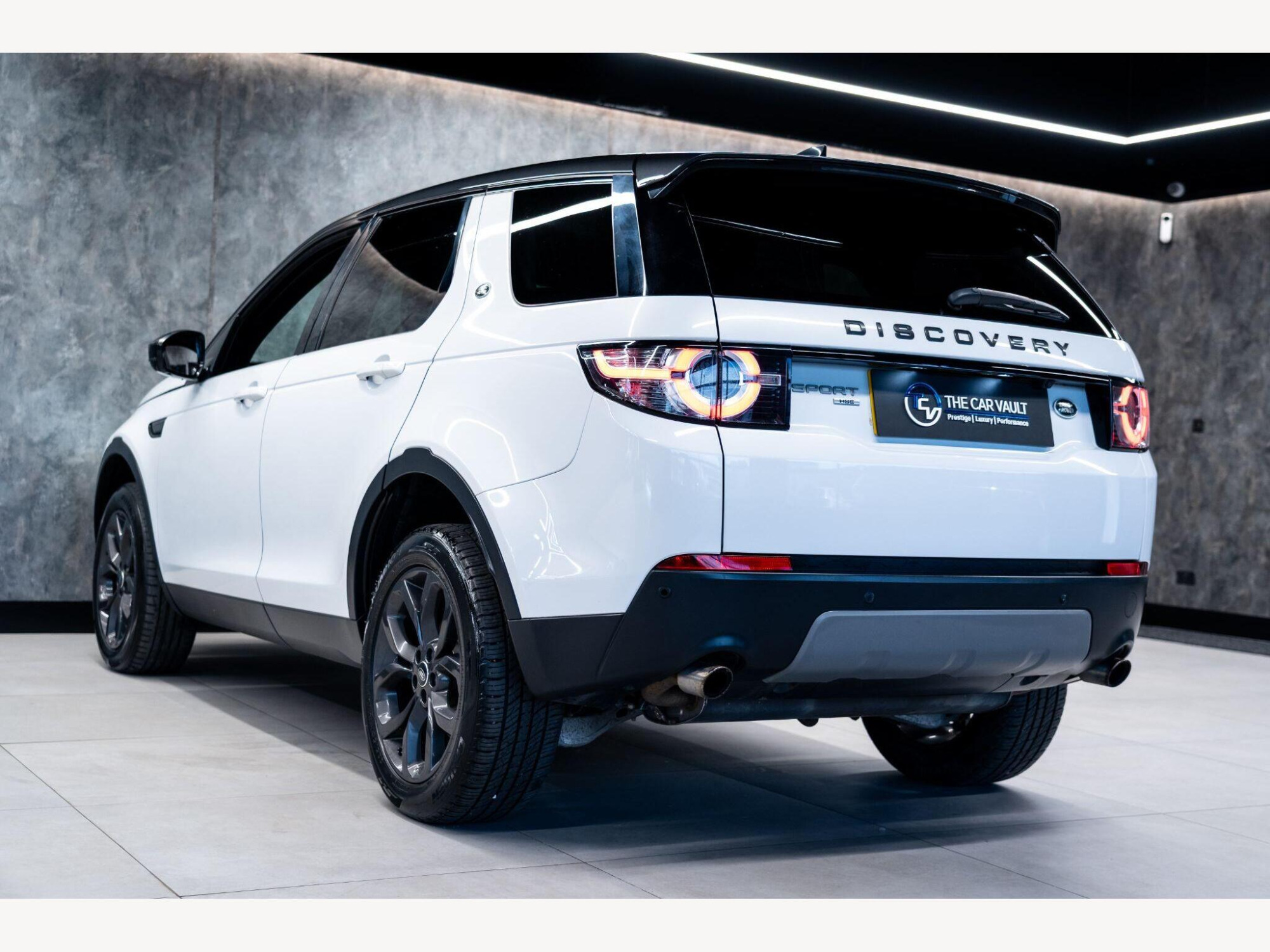 2019 Land Rover Discovery Sport image 6