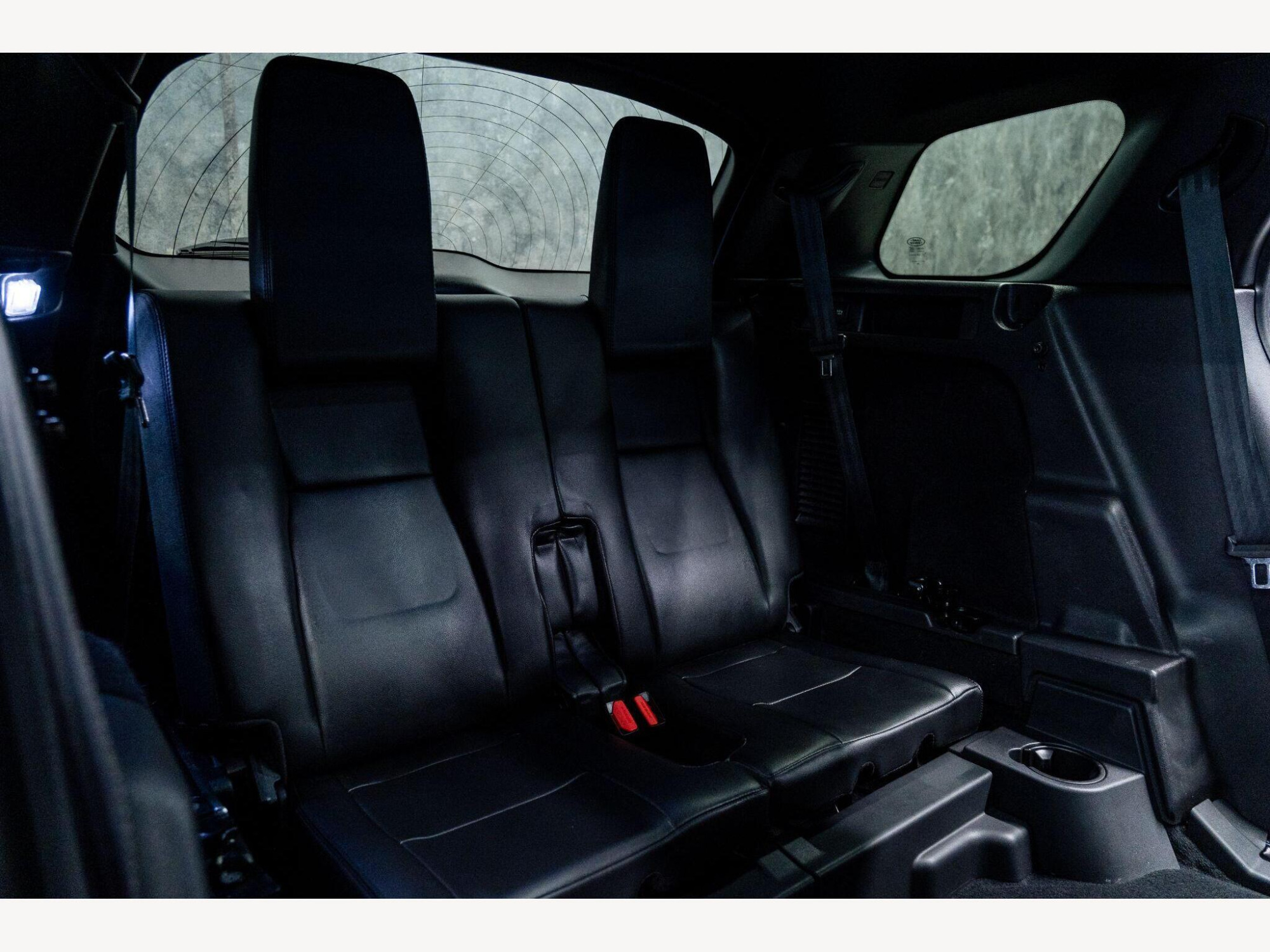 2019 Land Rover Discovery Sport image 41